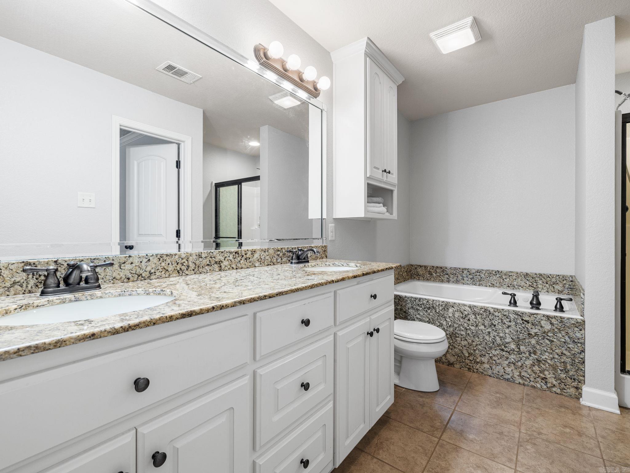 353 Cinel Loop Property Photo 20