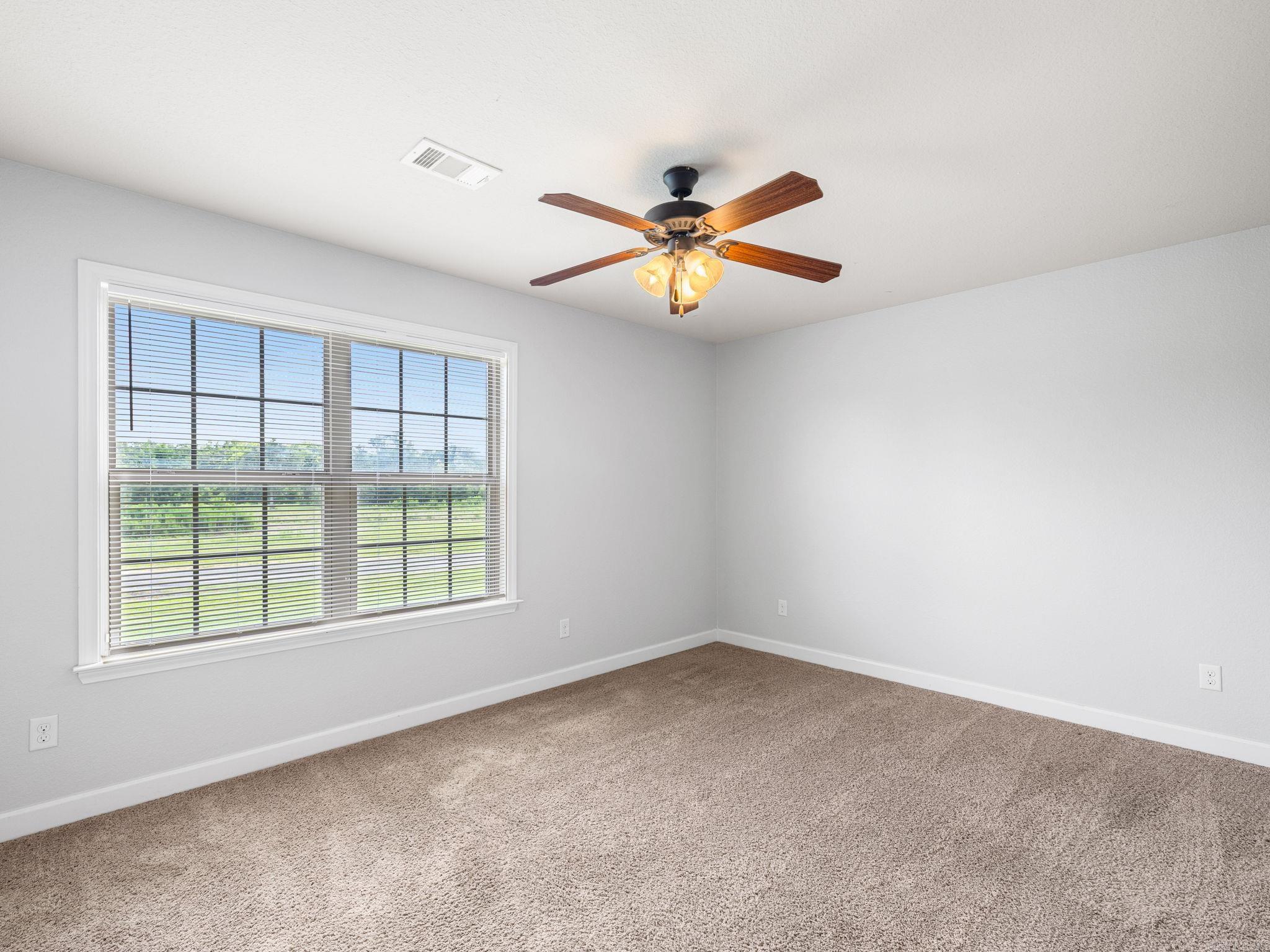 353 Cinel Loop Property Photo 26