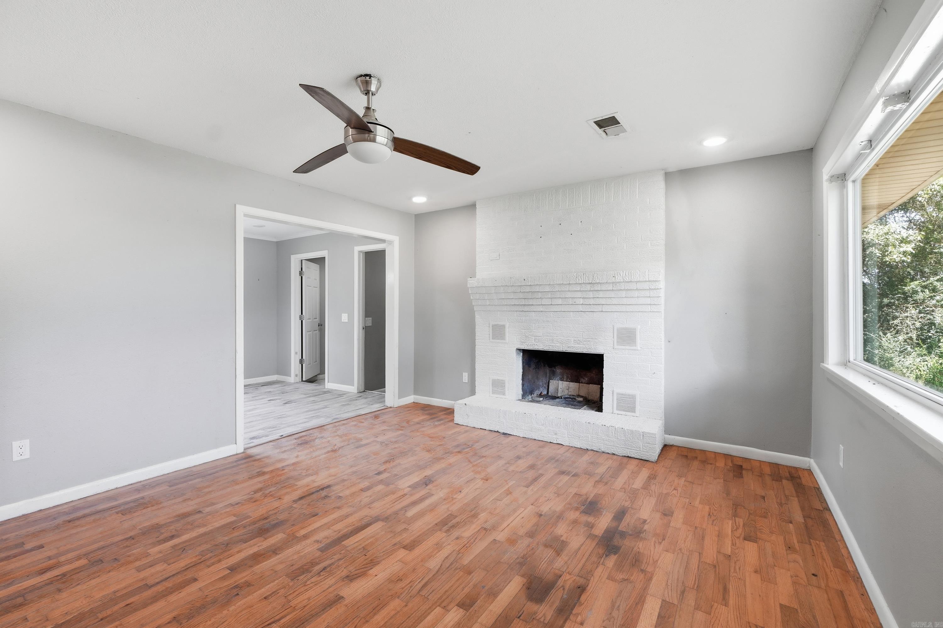 371 Blair Road Property Photo 4
