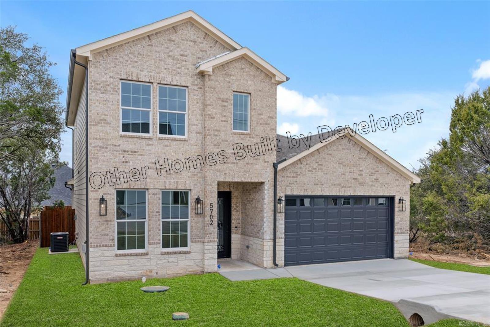 105 Chalamont Cove Property Photo 6