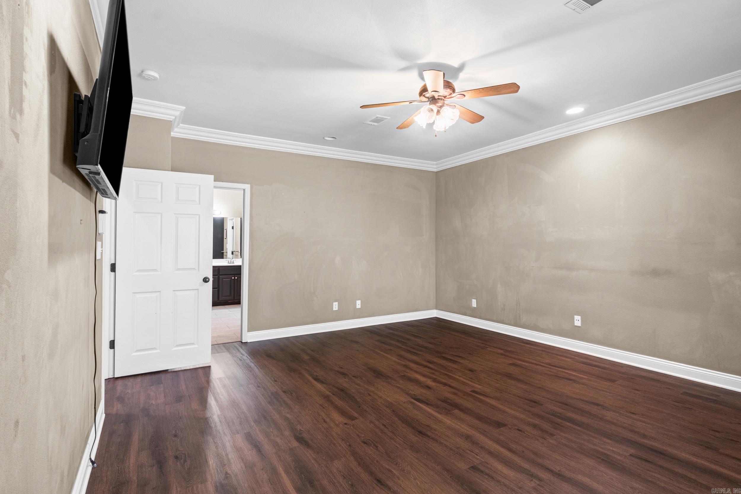 5014 Congressional Drive Property Photo 18