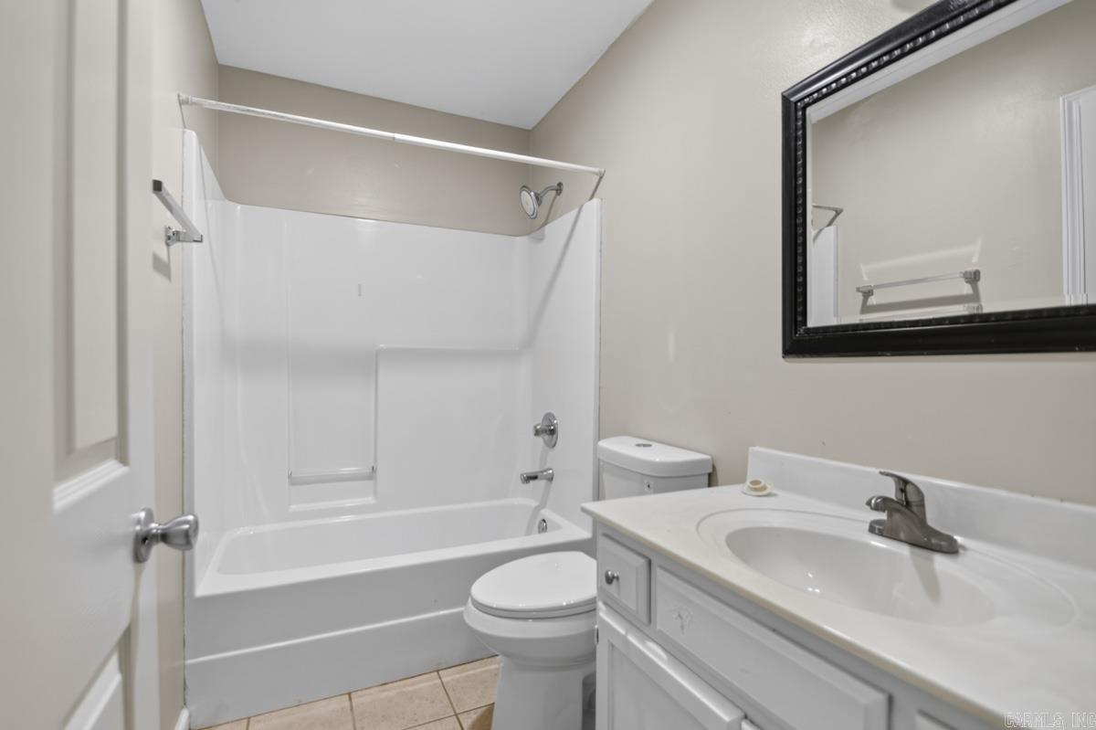 7231 Gap Meadows Drive Property Photo 11