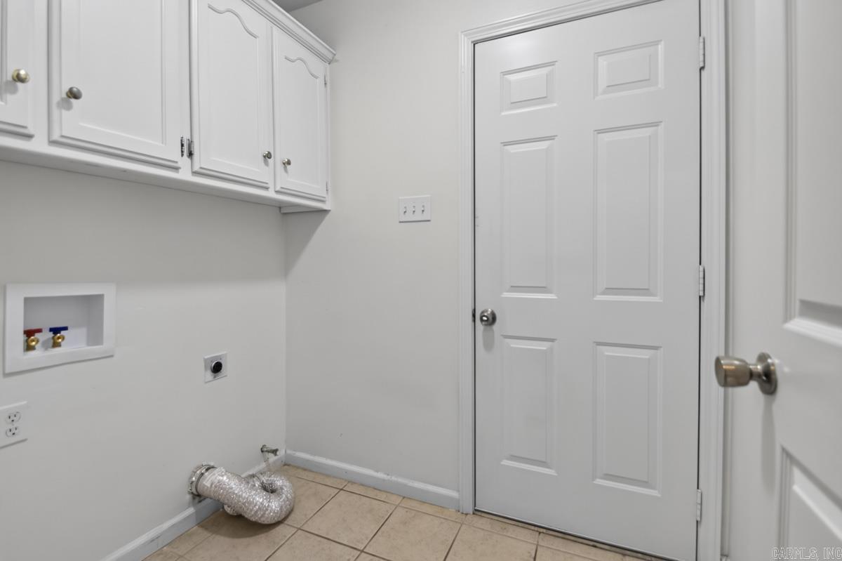 7231 Gap Meadows Drive Property Photo 16