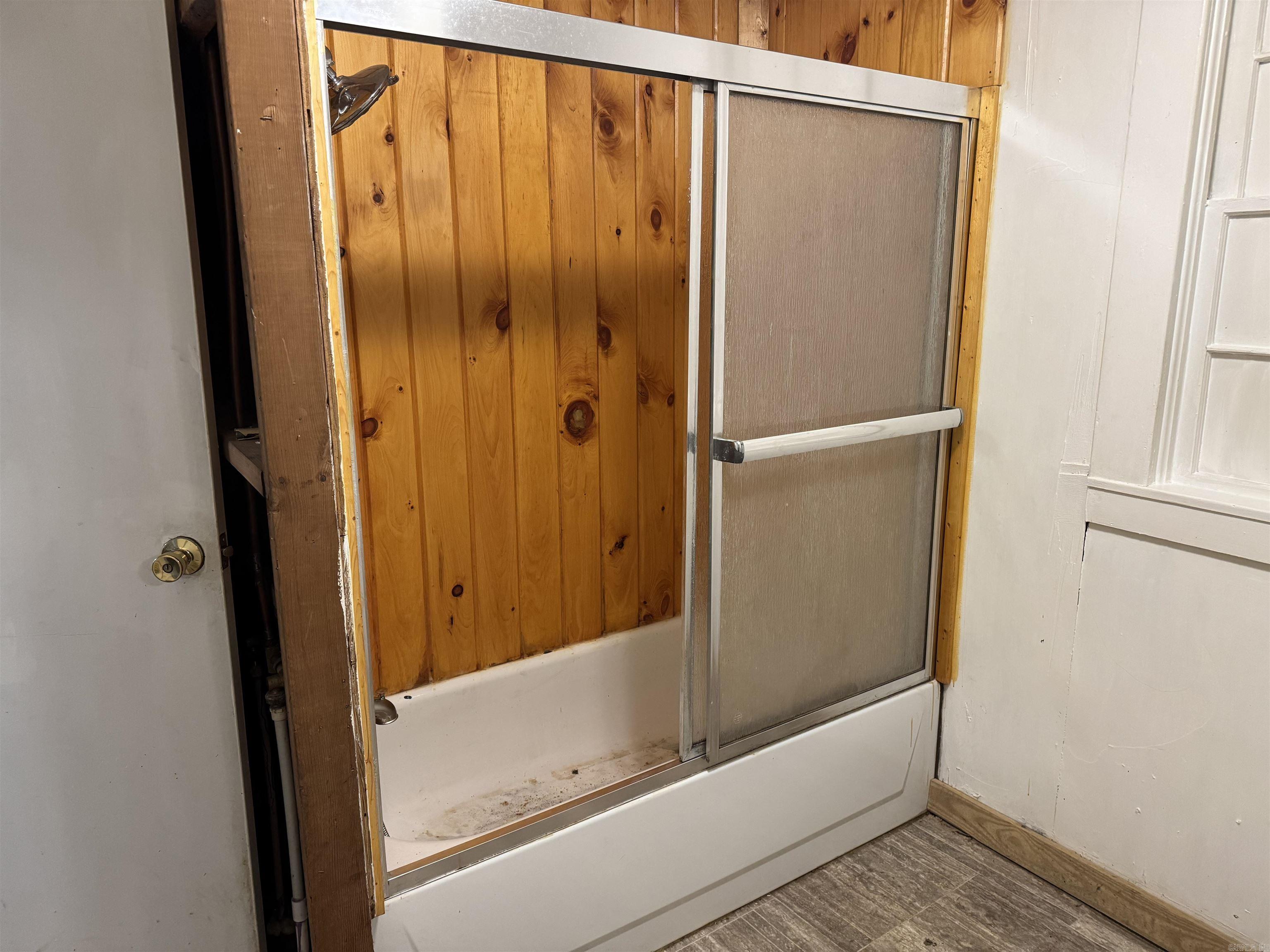 405 N Elm Street Property Photo 22