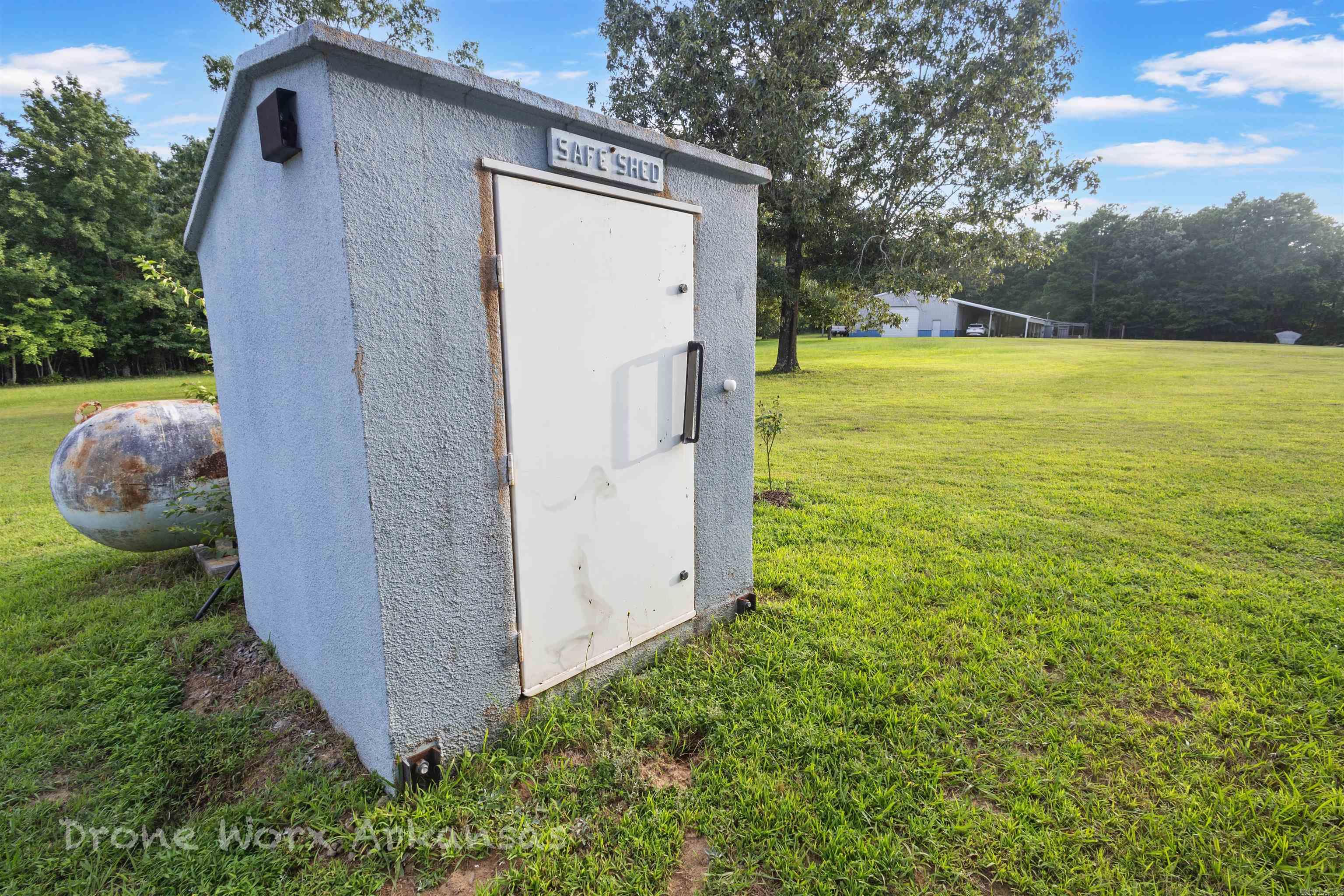 676 Diamond Drive Property Photo 8