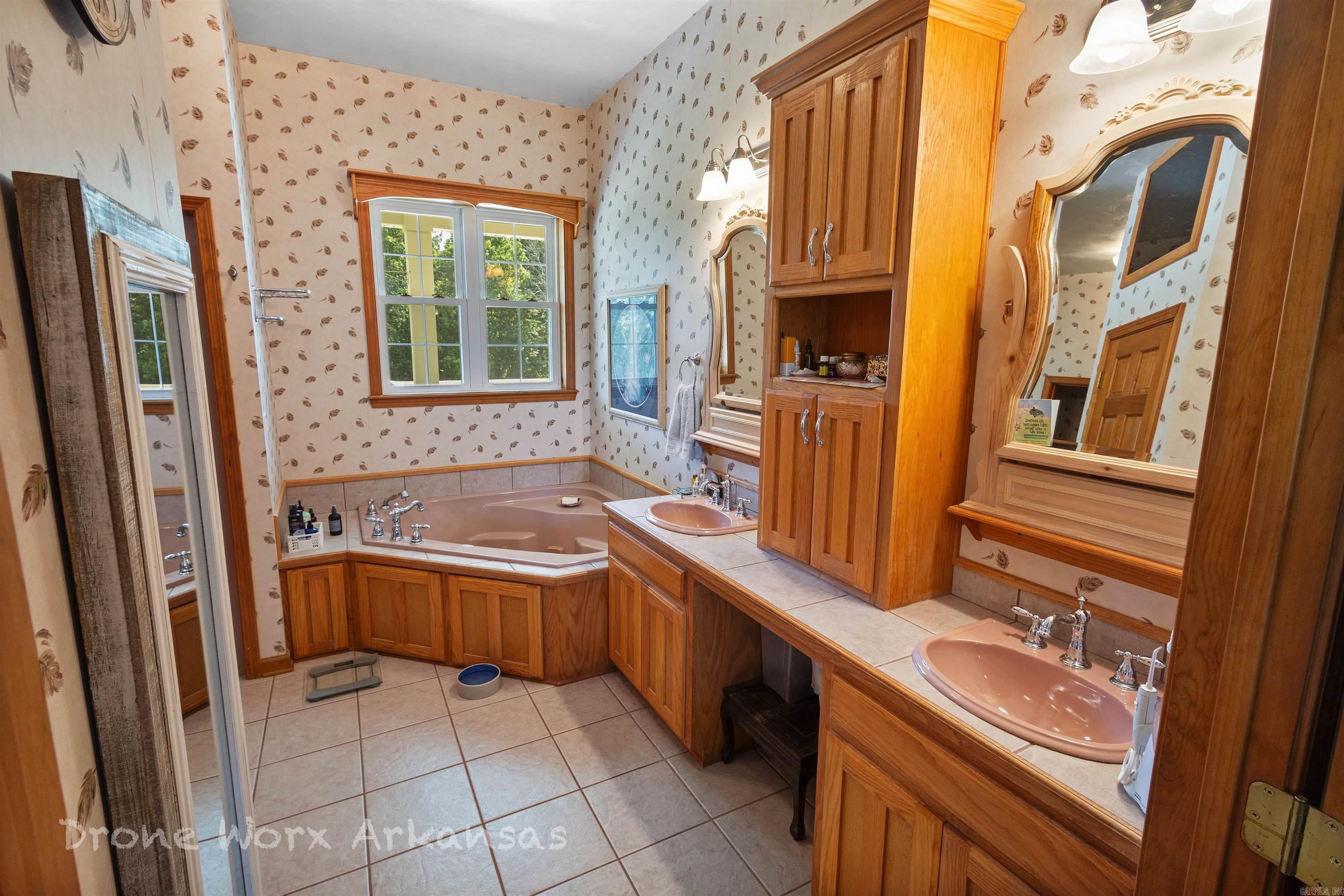 676 Diamond Drive Property Photo 39