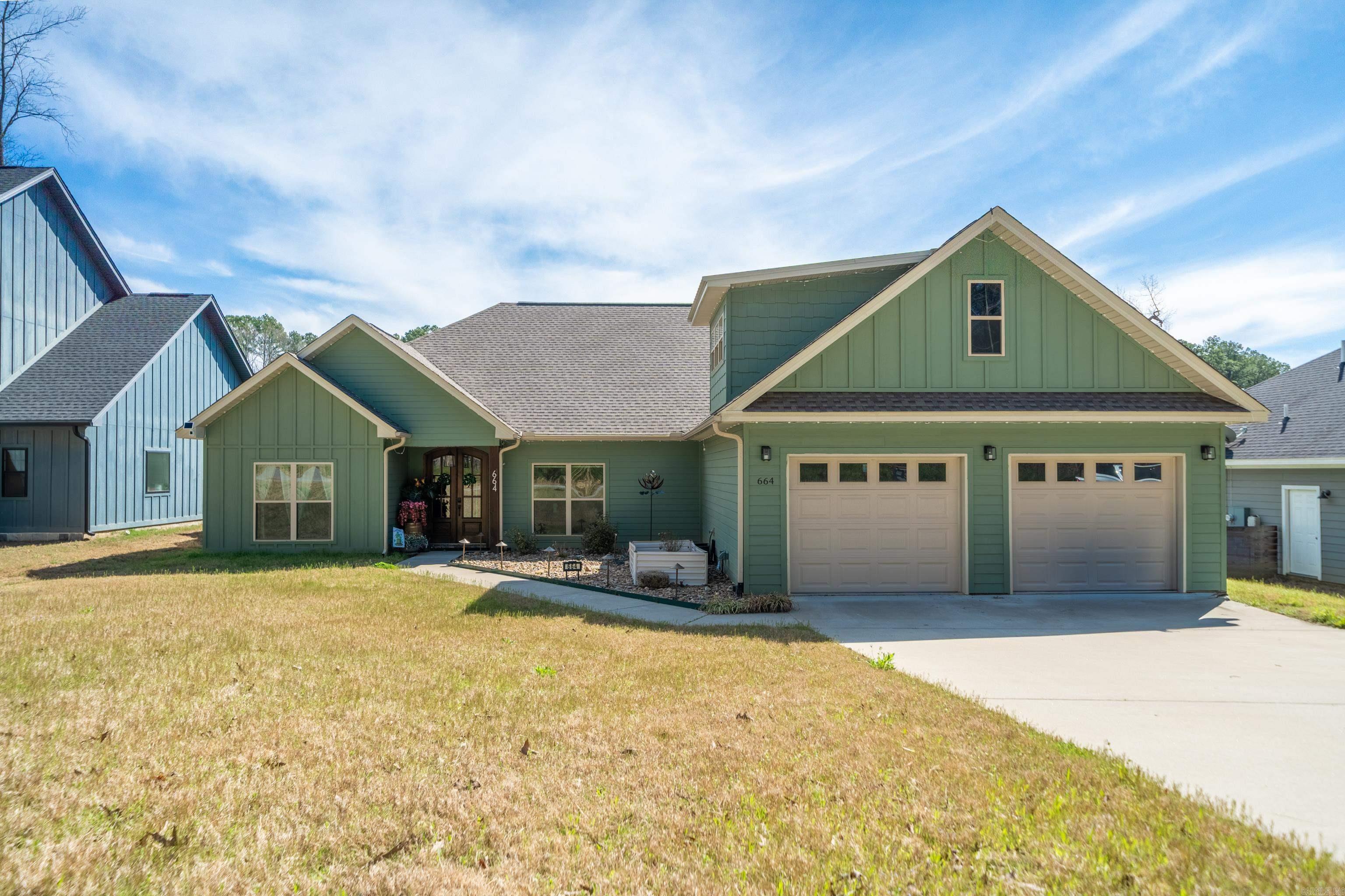 664 Hiram Drive Property Photo 1