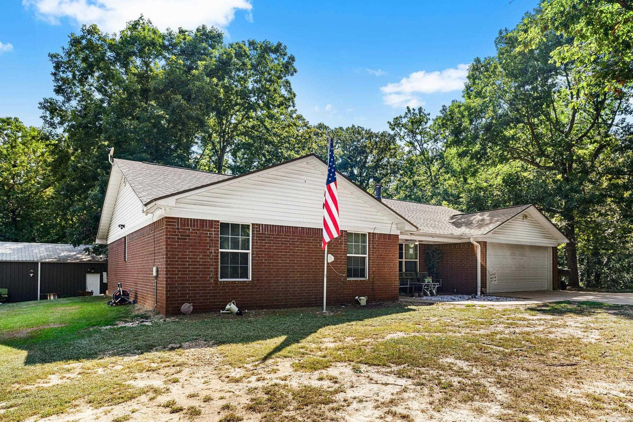 10823 Wyllia Road Property Photo 4
