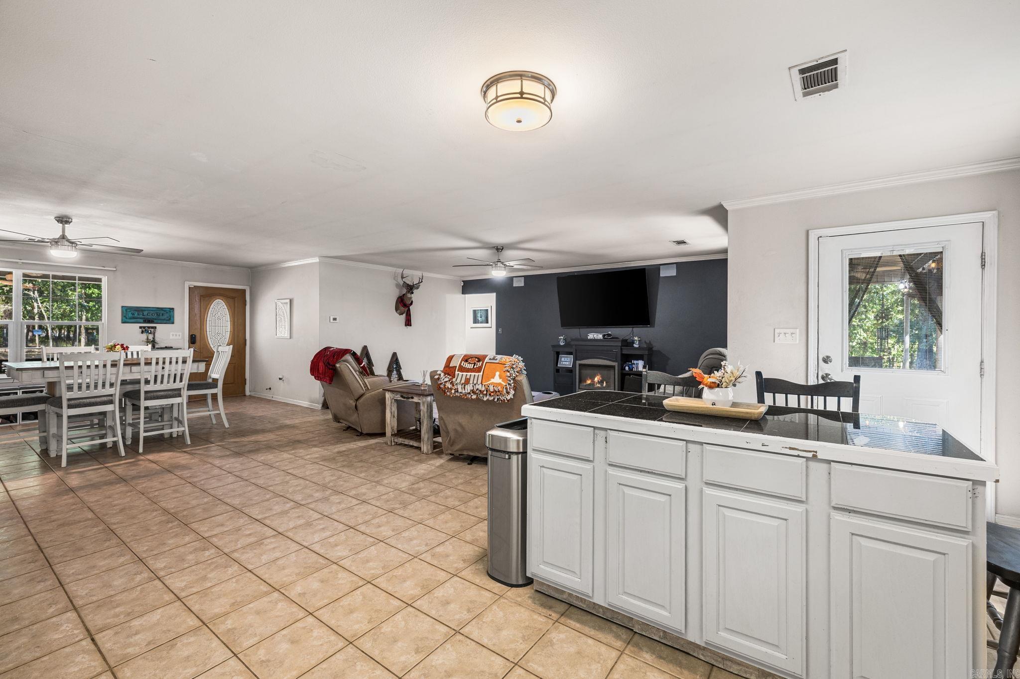 10823 Wyllia Road Property Photo 13