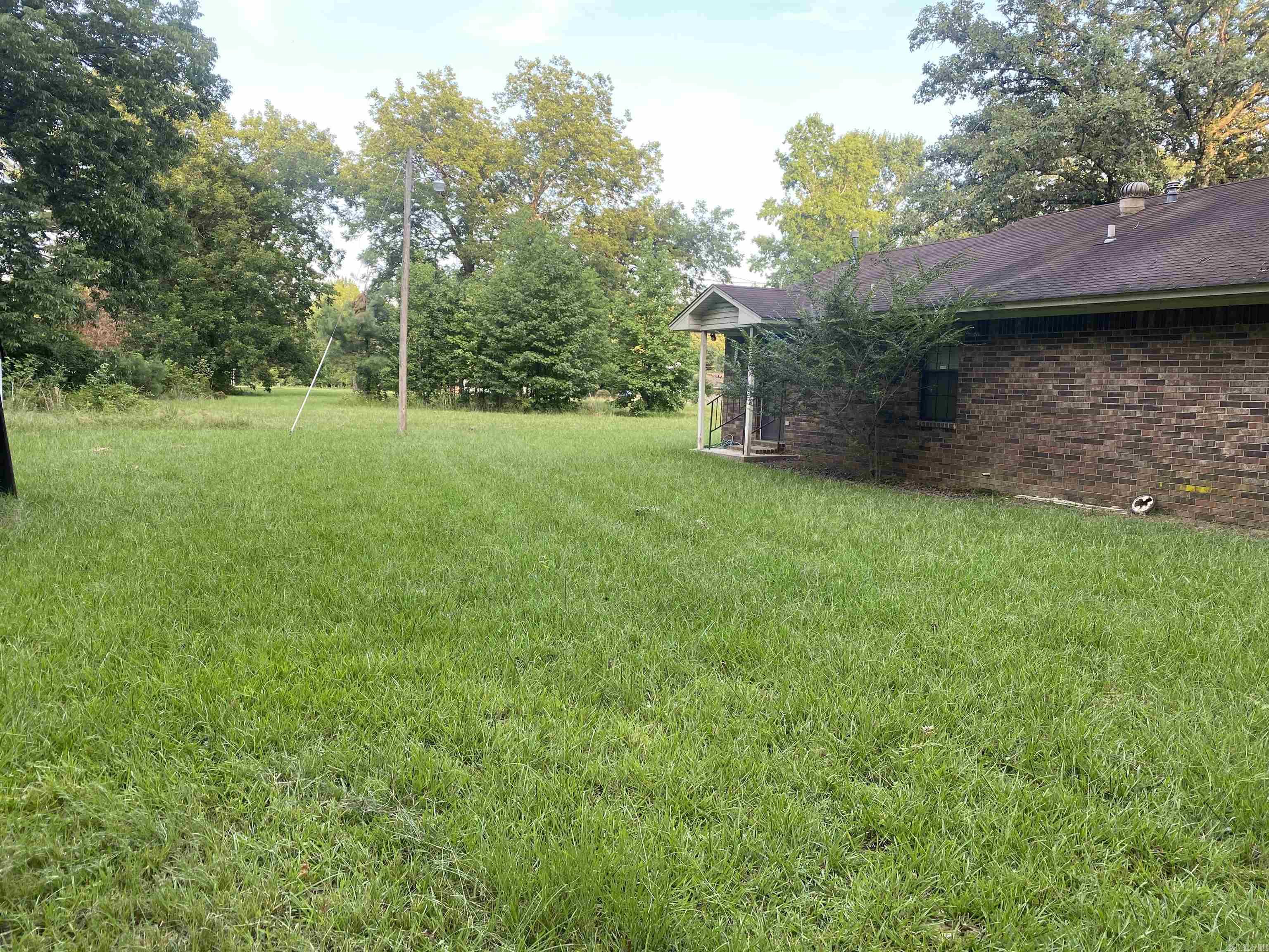 1223 E 28th Avenue Property Photo 11