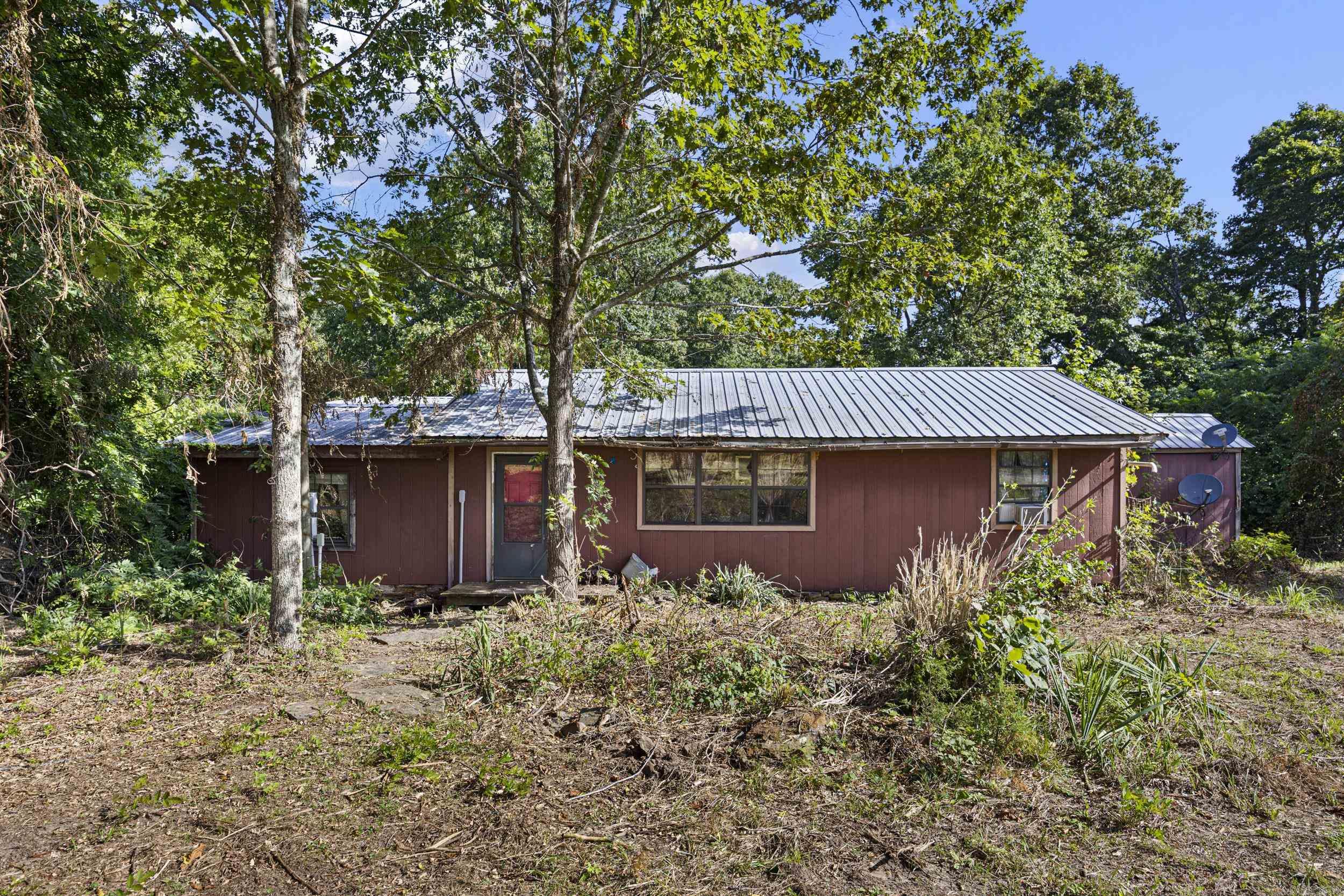 3828 Highway 123 Property Photo 1