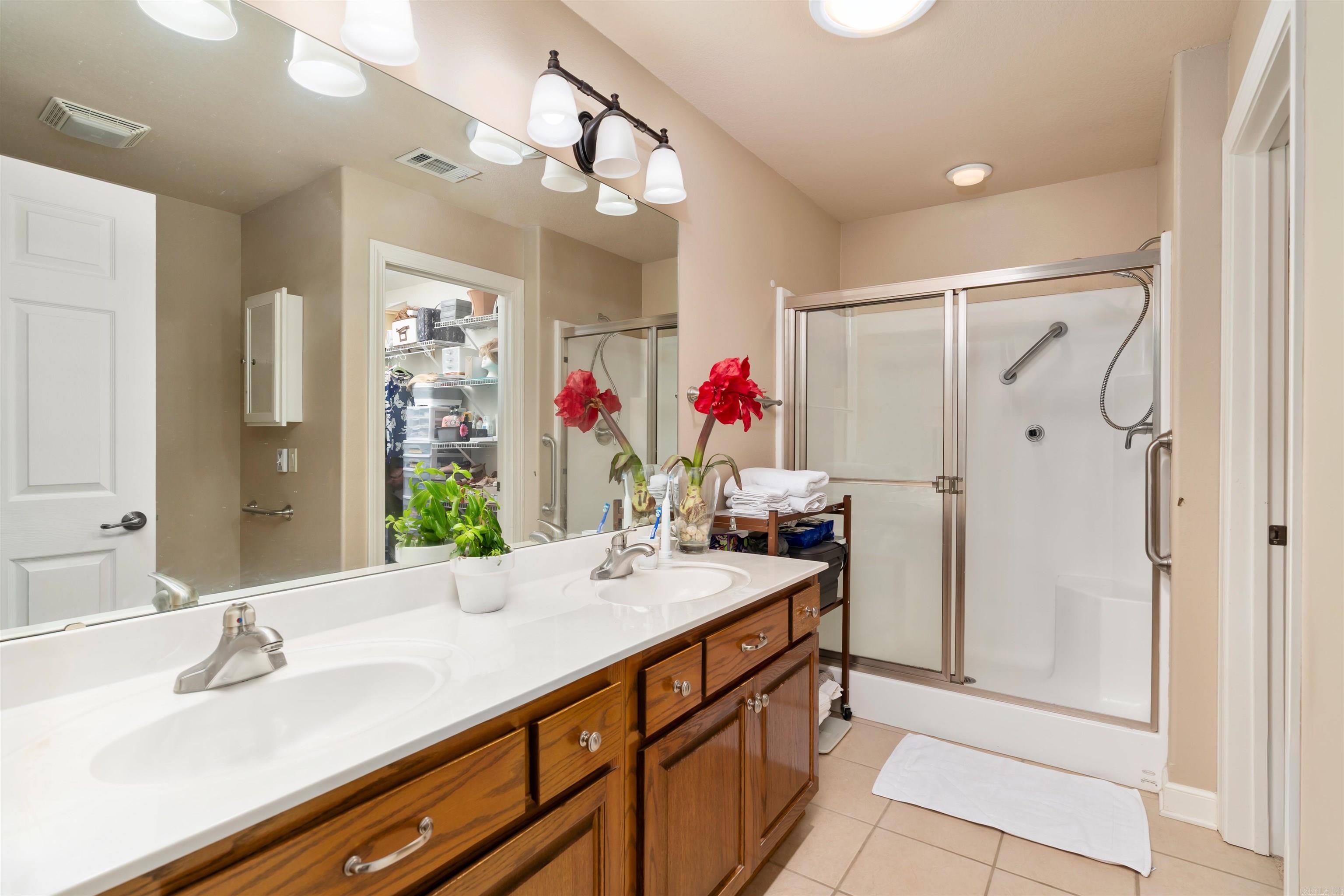 26 Jardin Way Property Photo 16