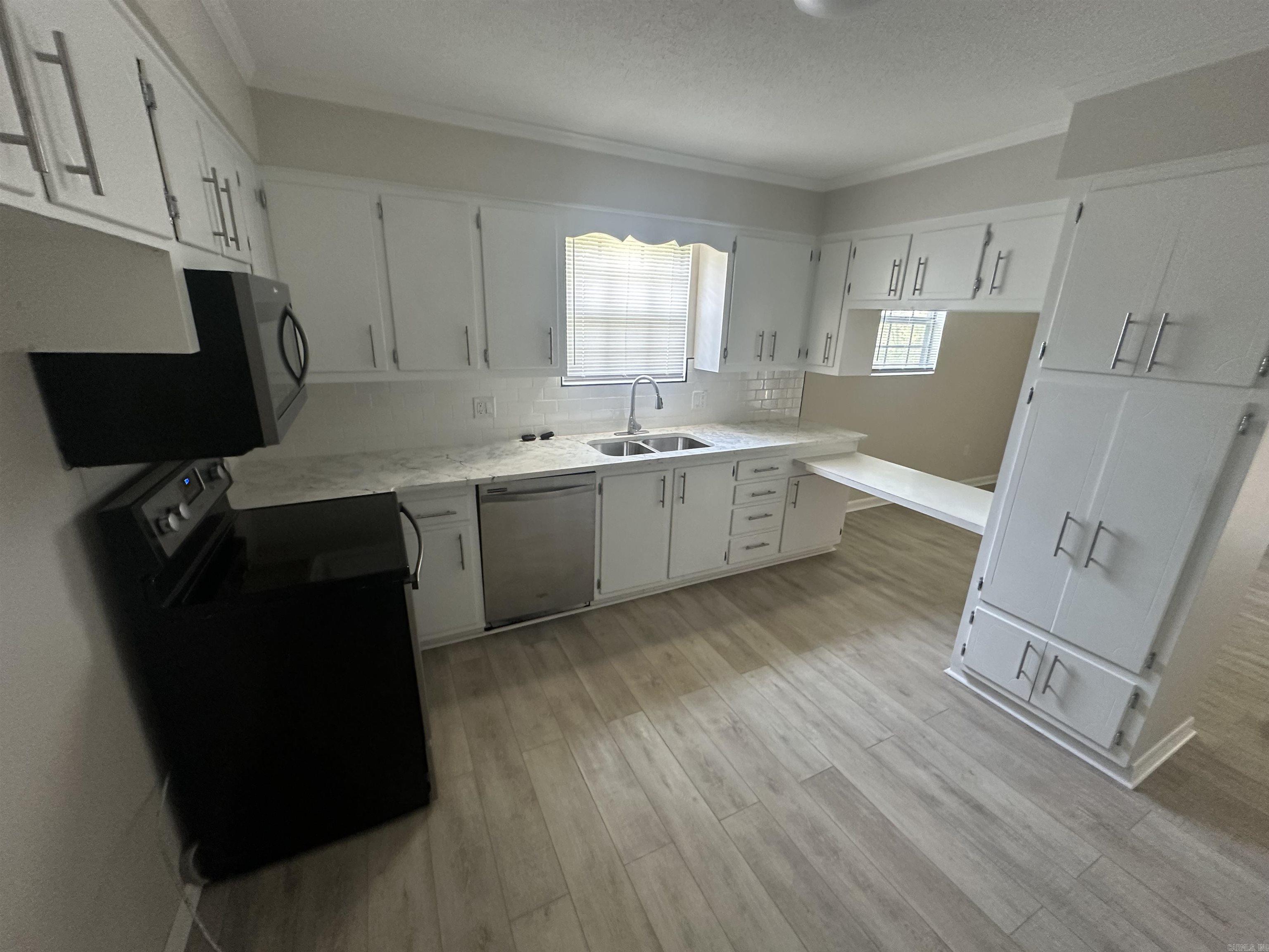 120 Apache Drive Property Photo 9