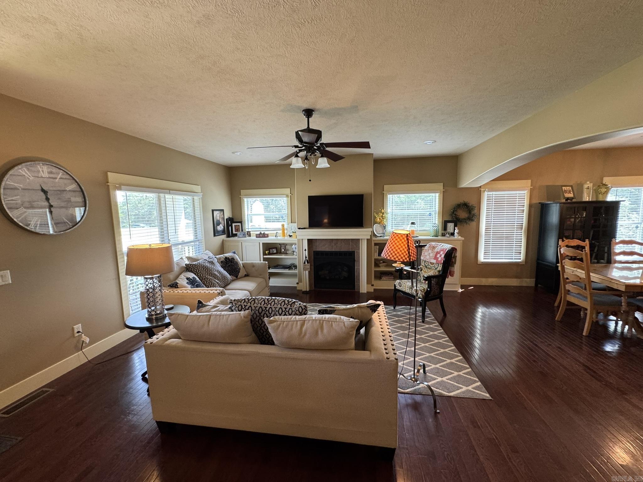 3034 Spring Mill Drive Property Photo 6