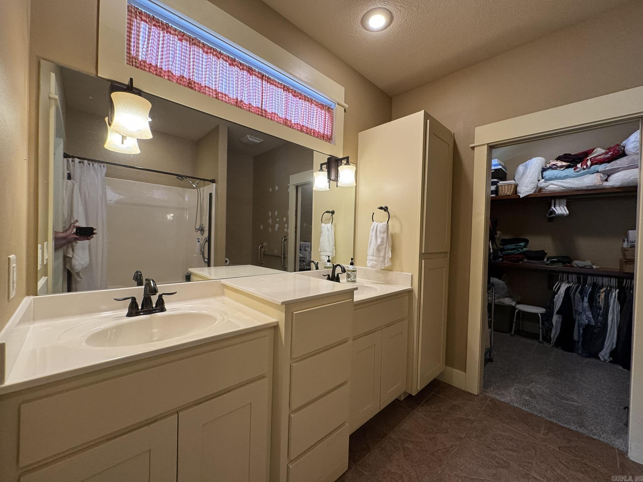 3034 Spring Mill Drive Property Photo 13