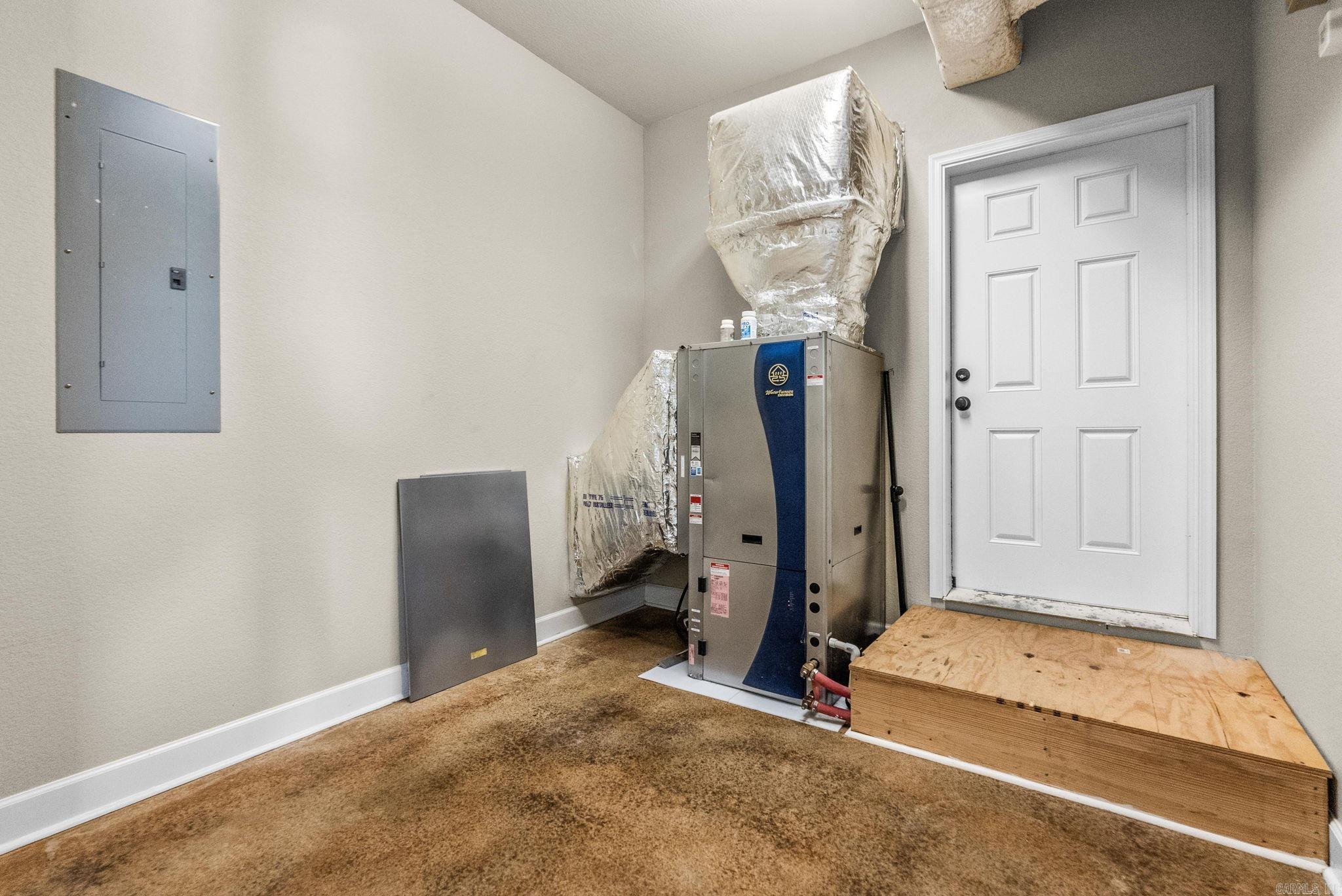 95 River Road Drive West Property Photo 37