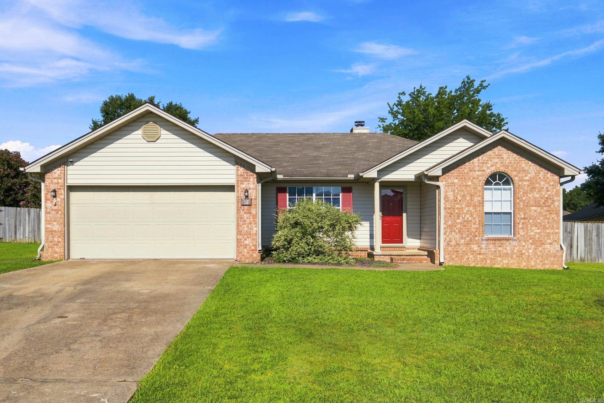 12 Applewood Drive Property Photo 1