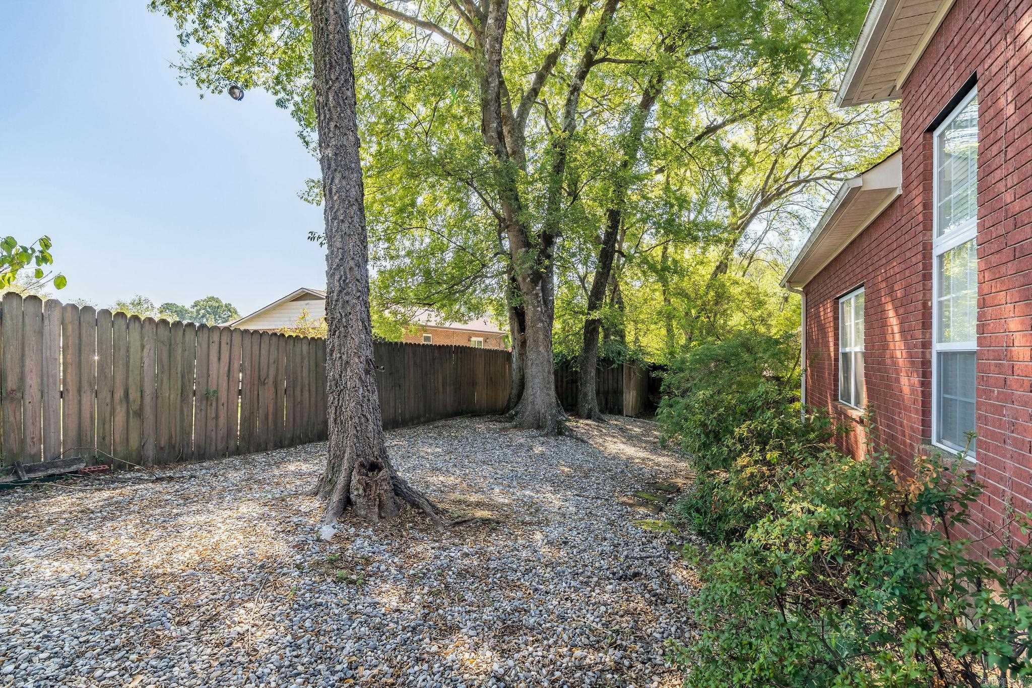 153 Shady Woods Court Property Photo 30