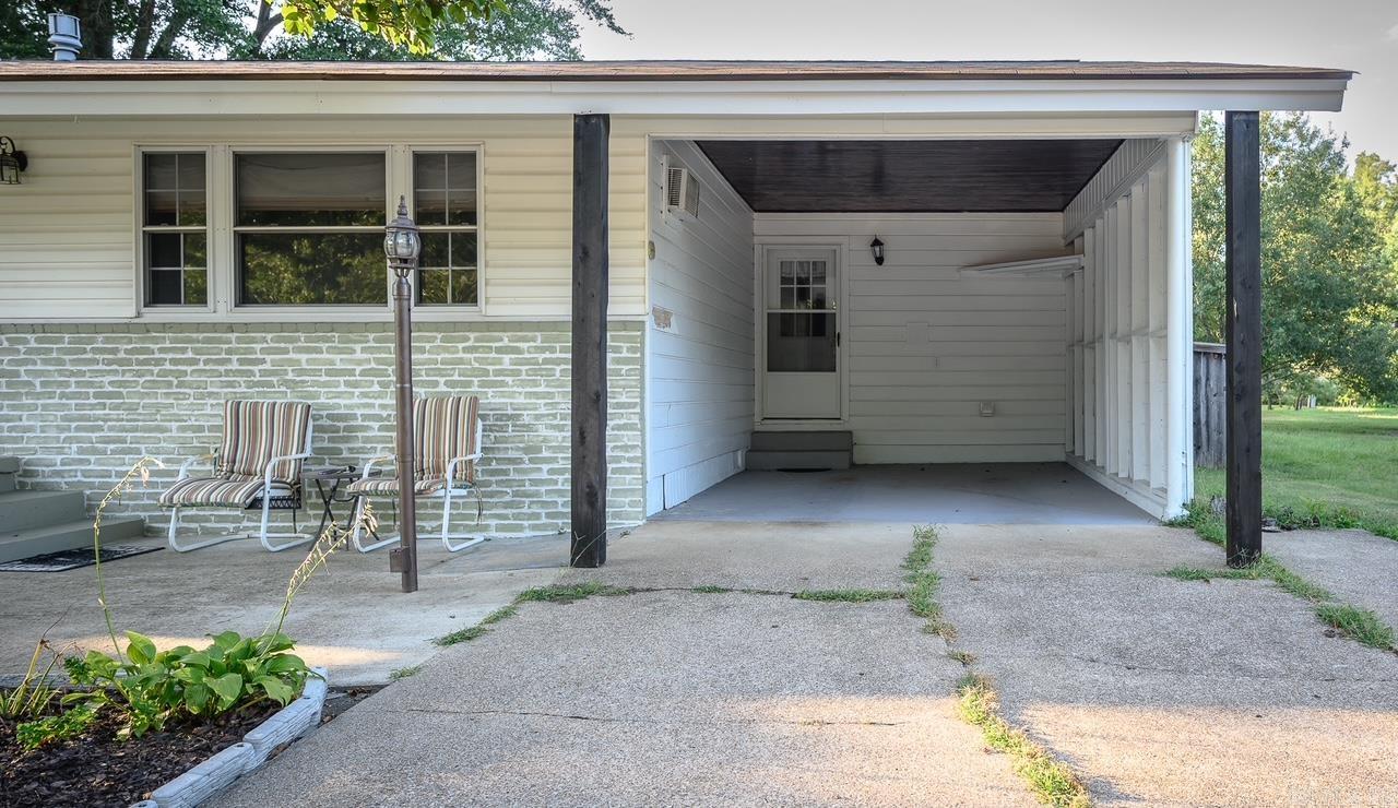 1301 Reeves Ave Property Photo 5