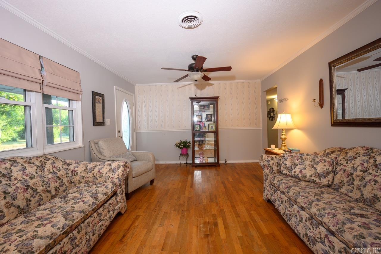 1301 Reeves Ave Property Photo 8