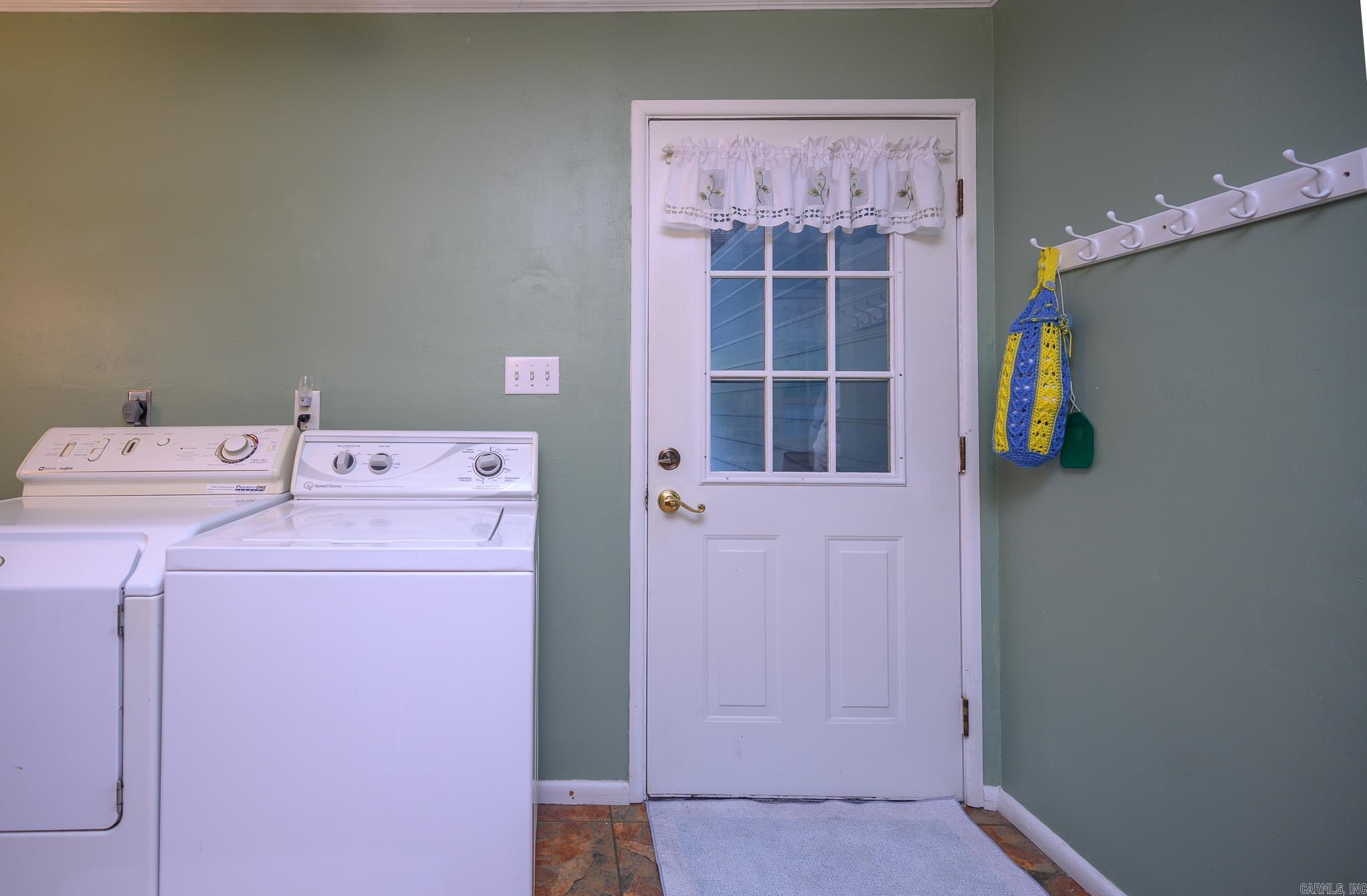 1301 Reeves Ave Property Photo 24