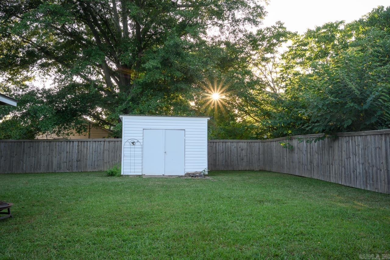 1301 Reeves Ave Property Photo 31