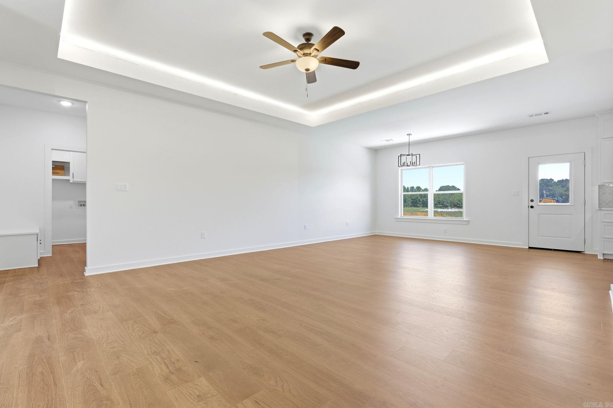 203 E Florida Street Property Photo 10