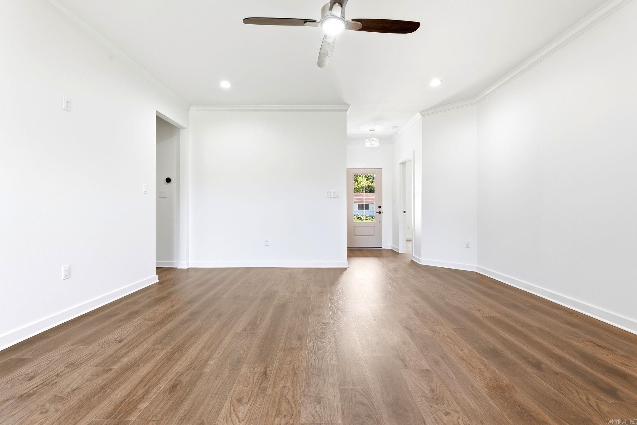 205 E Florida Street Property Photo 10
