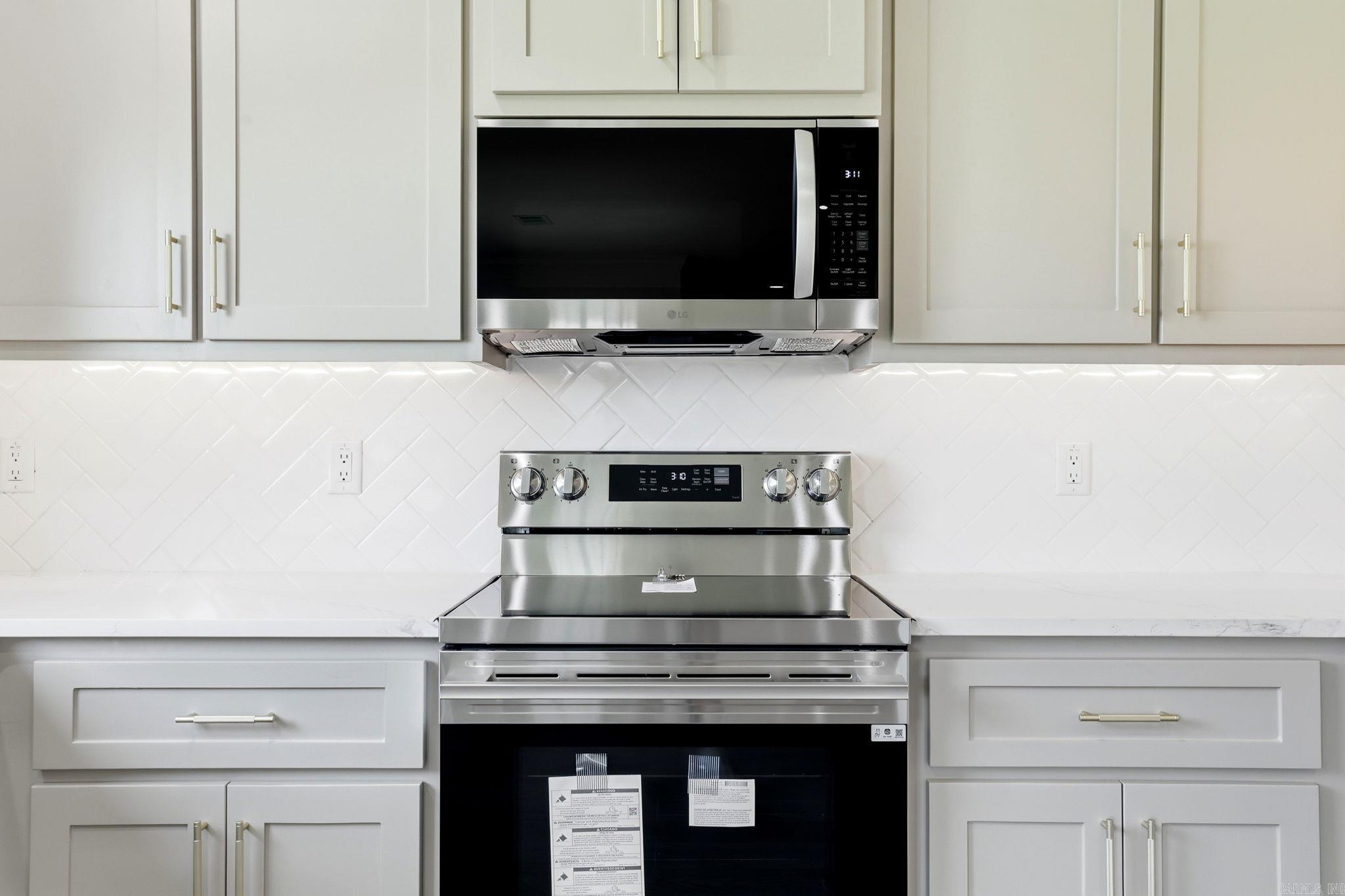 205 E Florida Street Property Photo 18
