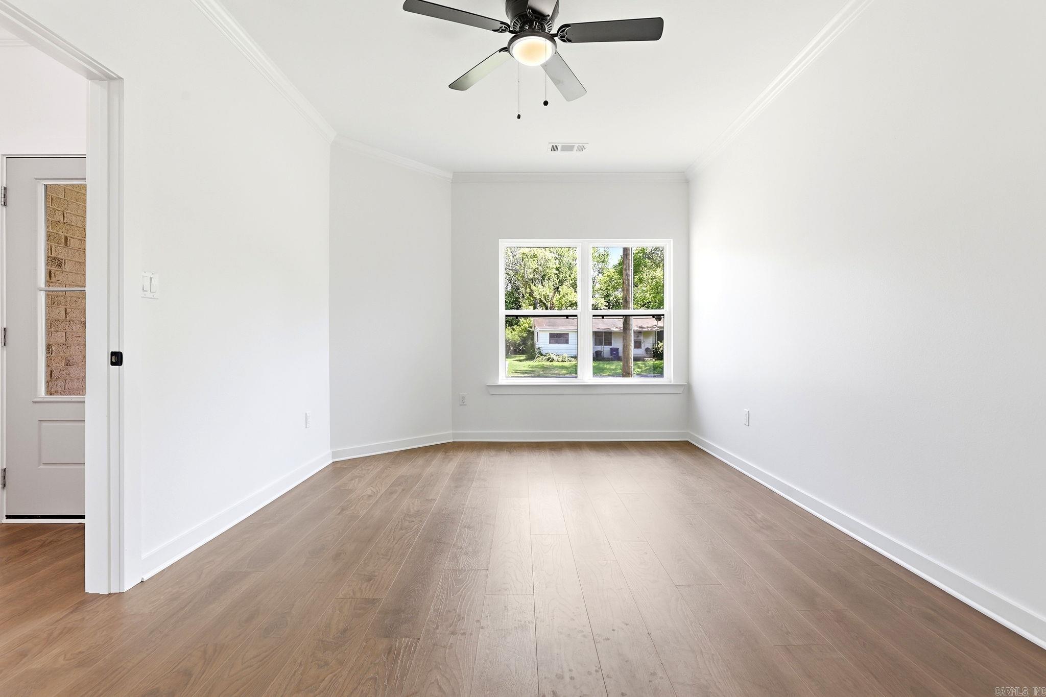 205 E Florida Street Property Photo 20