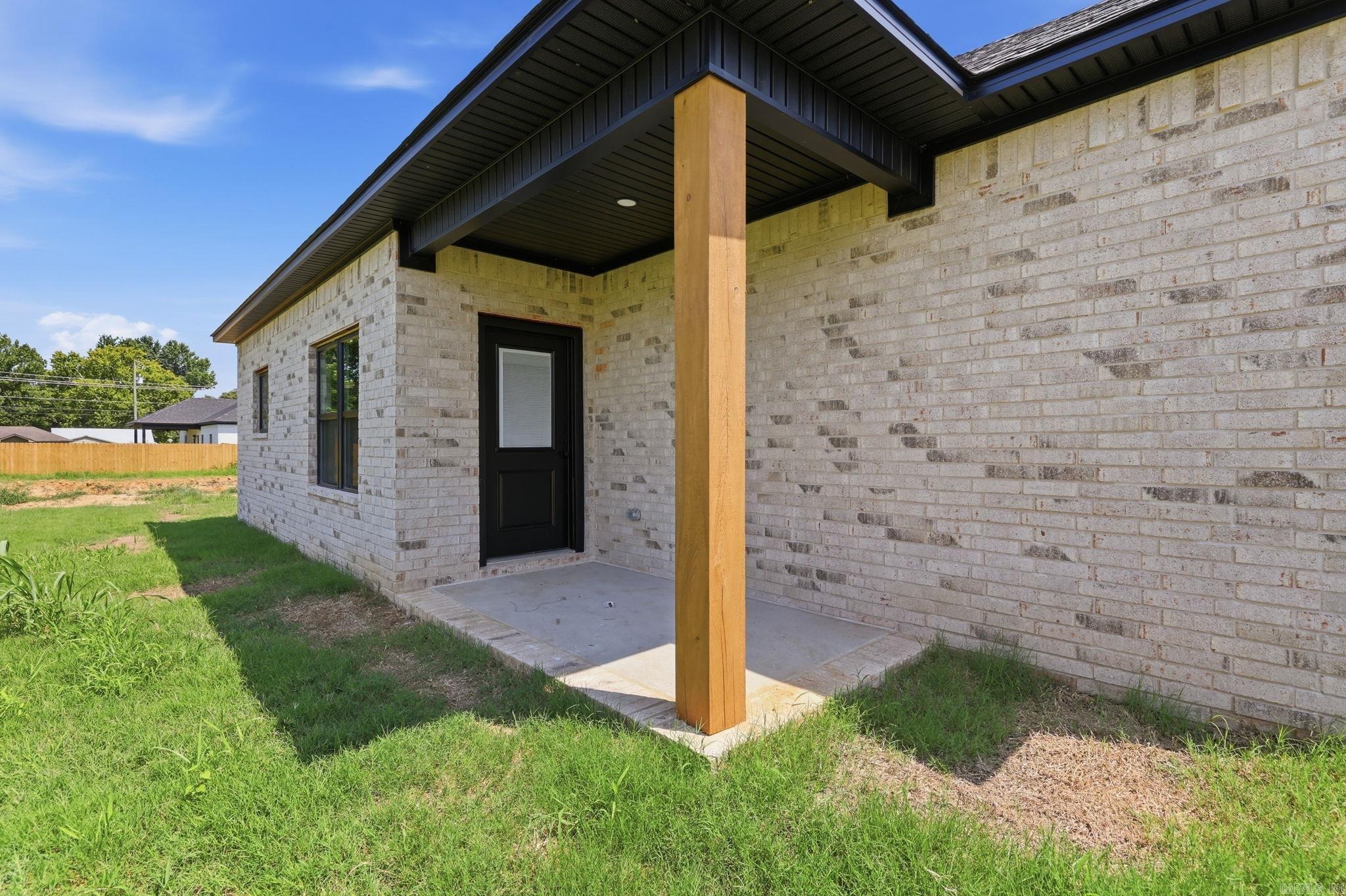 205 E Florida Street Property Photo 41