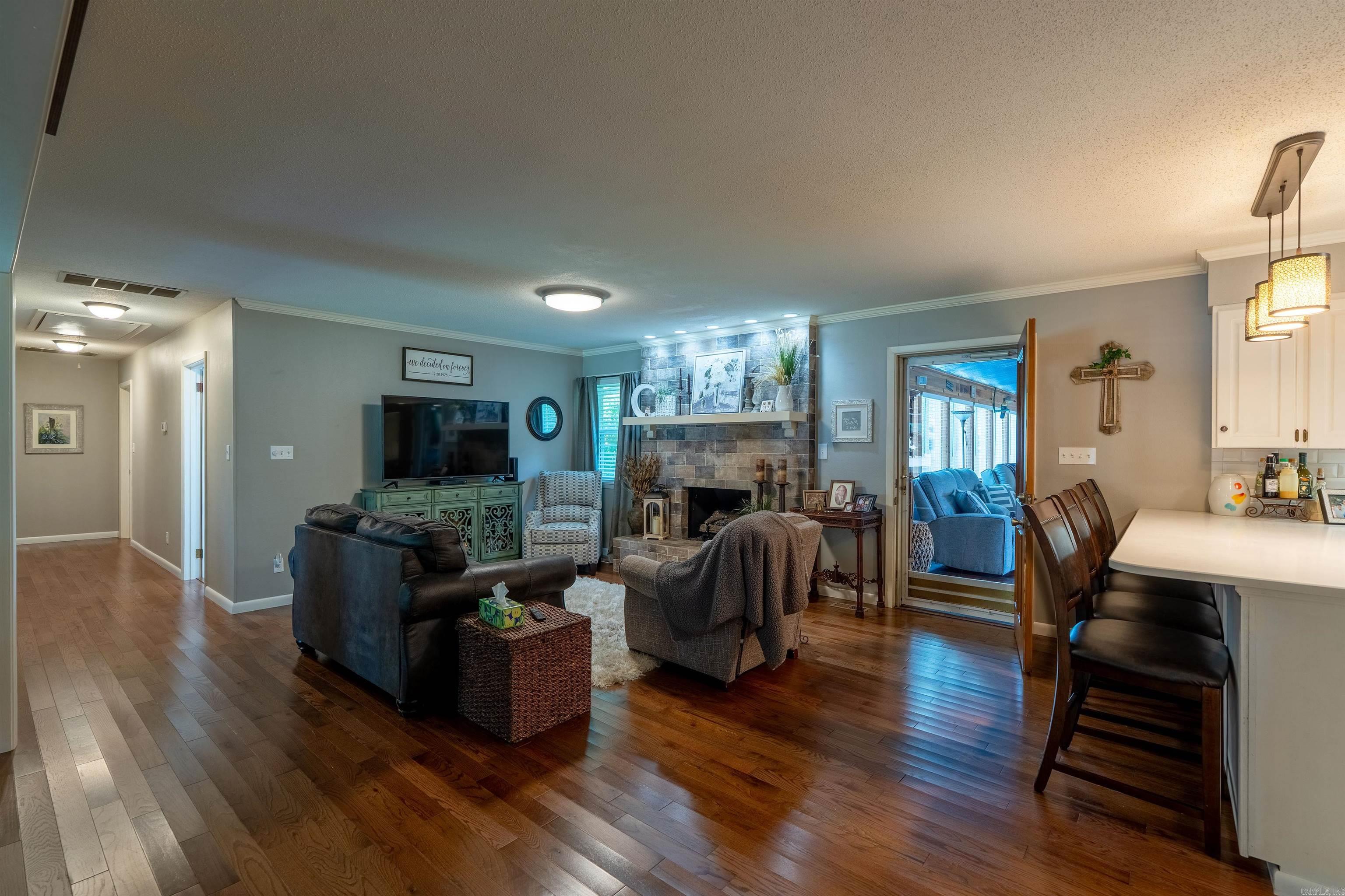 1005 Lakeshore Drive Property Photo 13