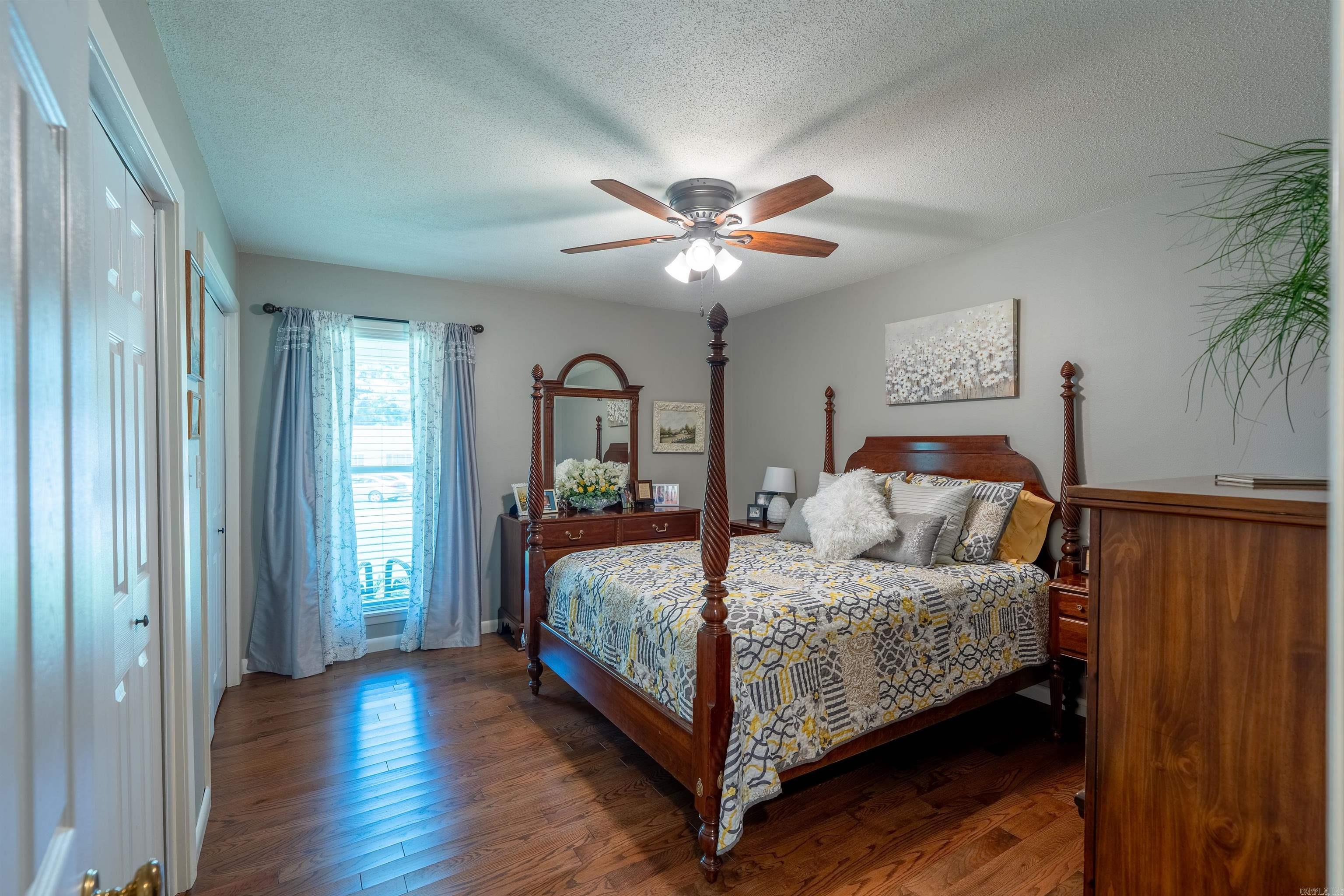 1005 Lakeshore Drive Property Photo 17