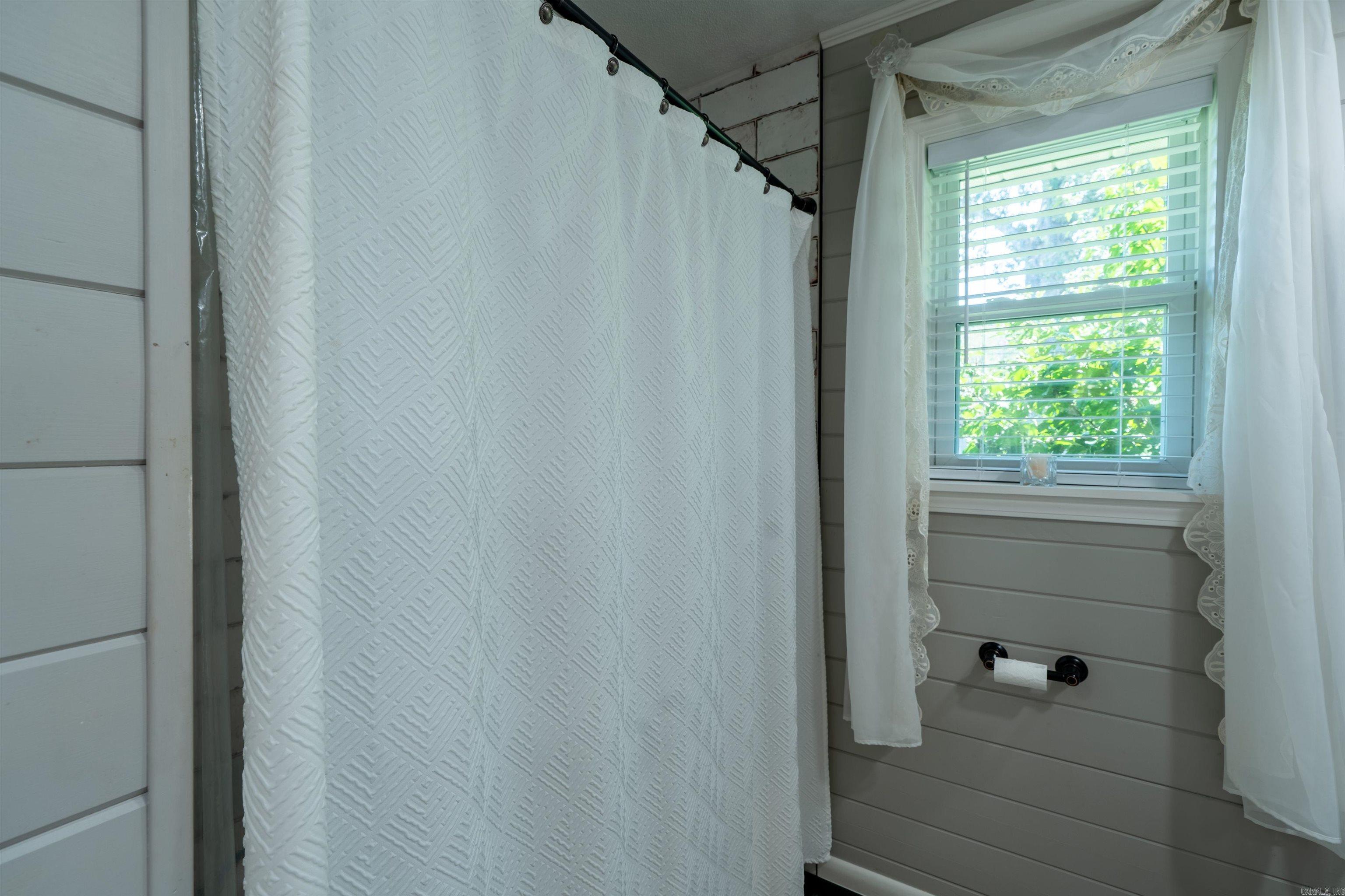 1005 Lakeshore Drive Property Photo 20