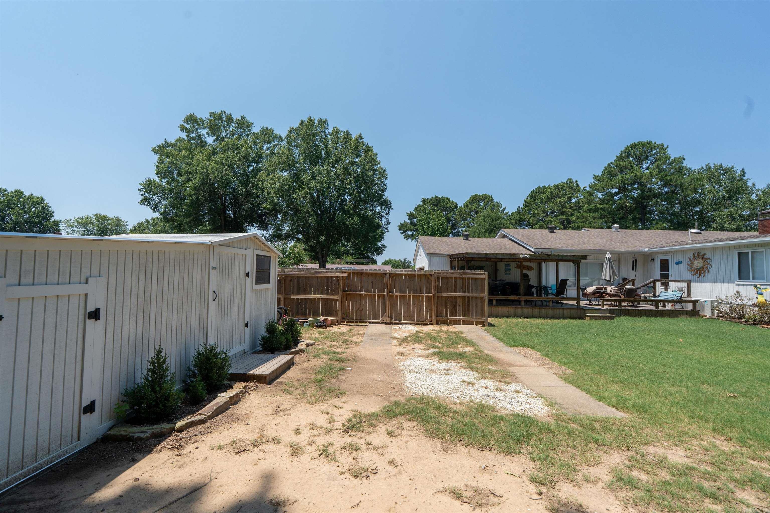 1005 Lakeshore Drive Property Photo 42