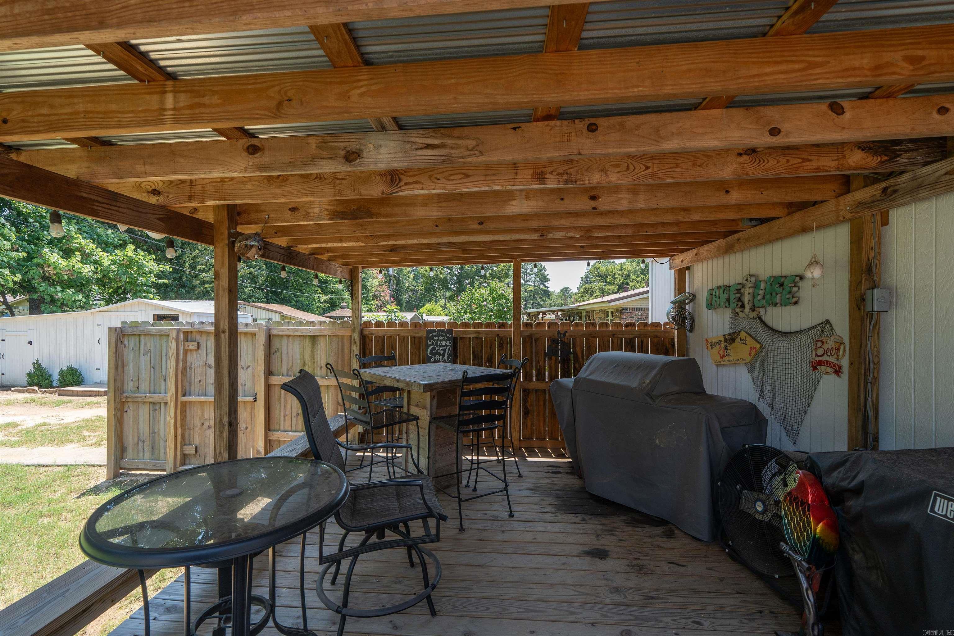 1005 Lakeshore Drive Property Photo 44
