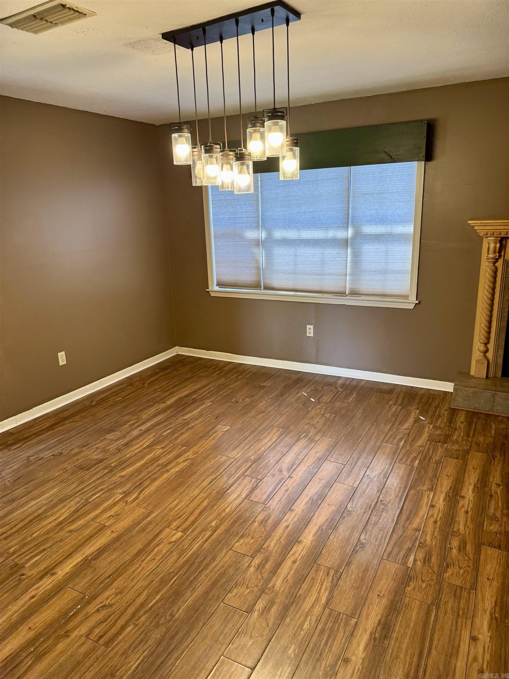 308 Home Property Photo 4
