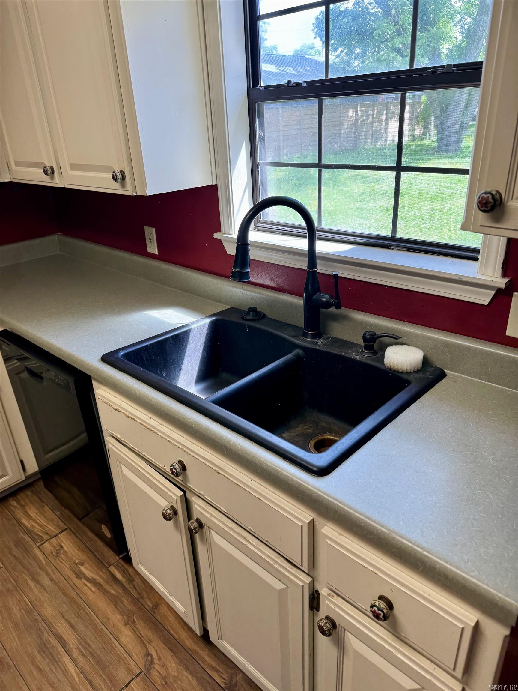 308 Home Property Photo 7