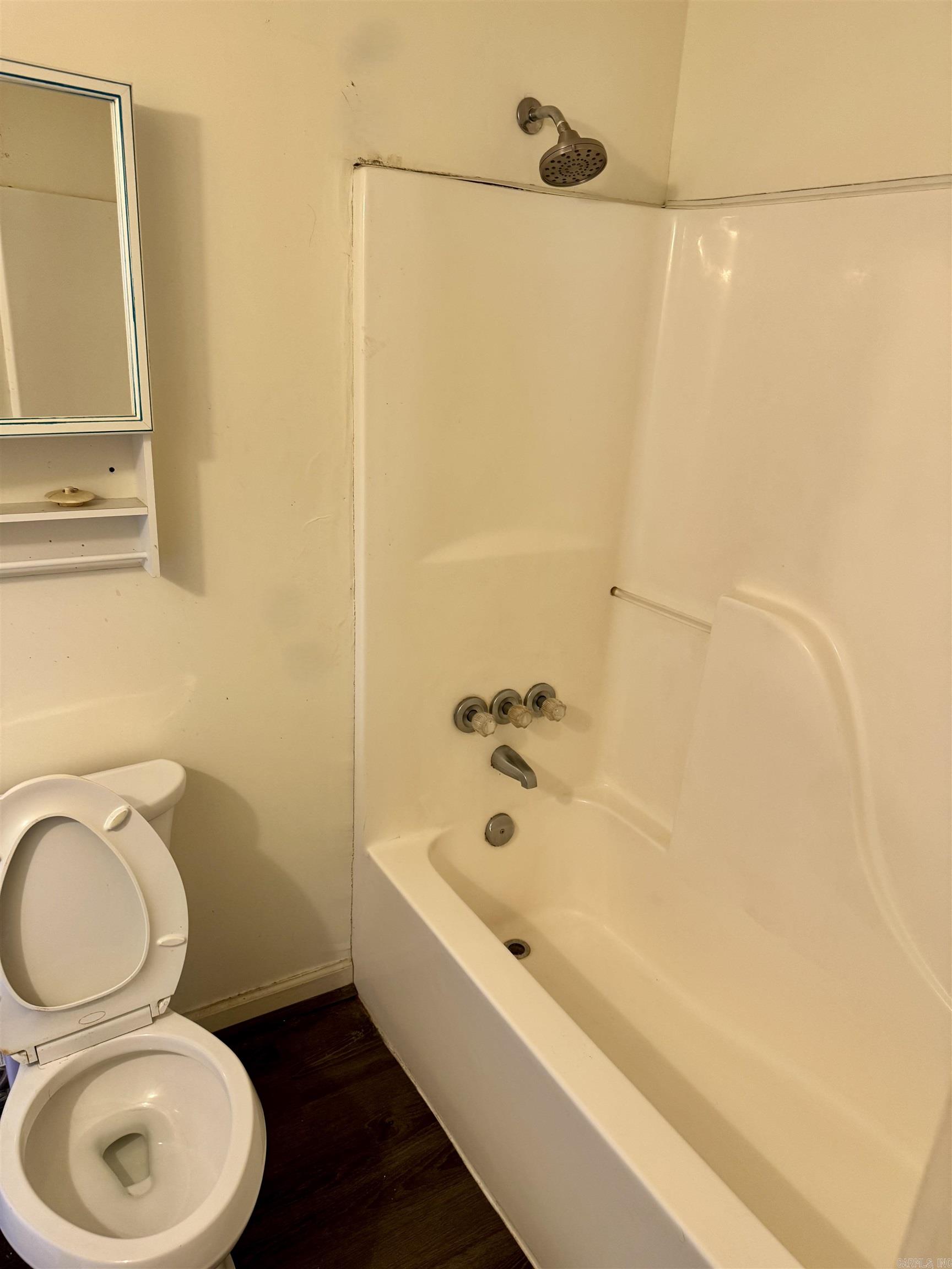 308 Home Property Photo 16