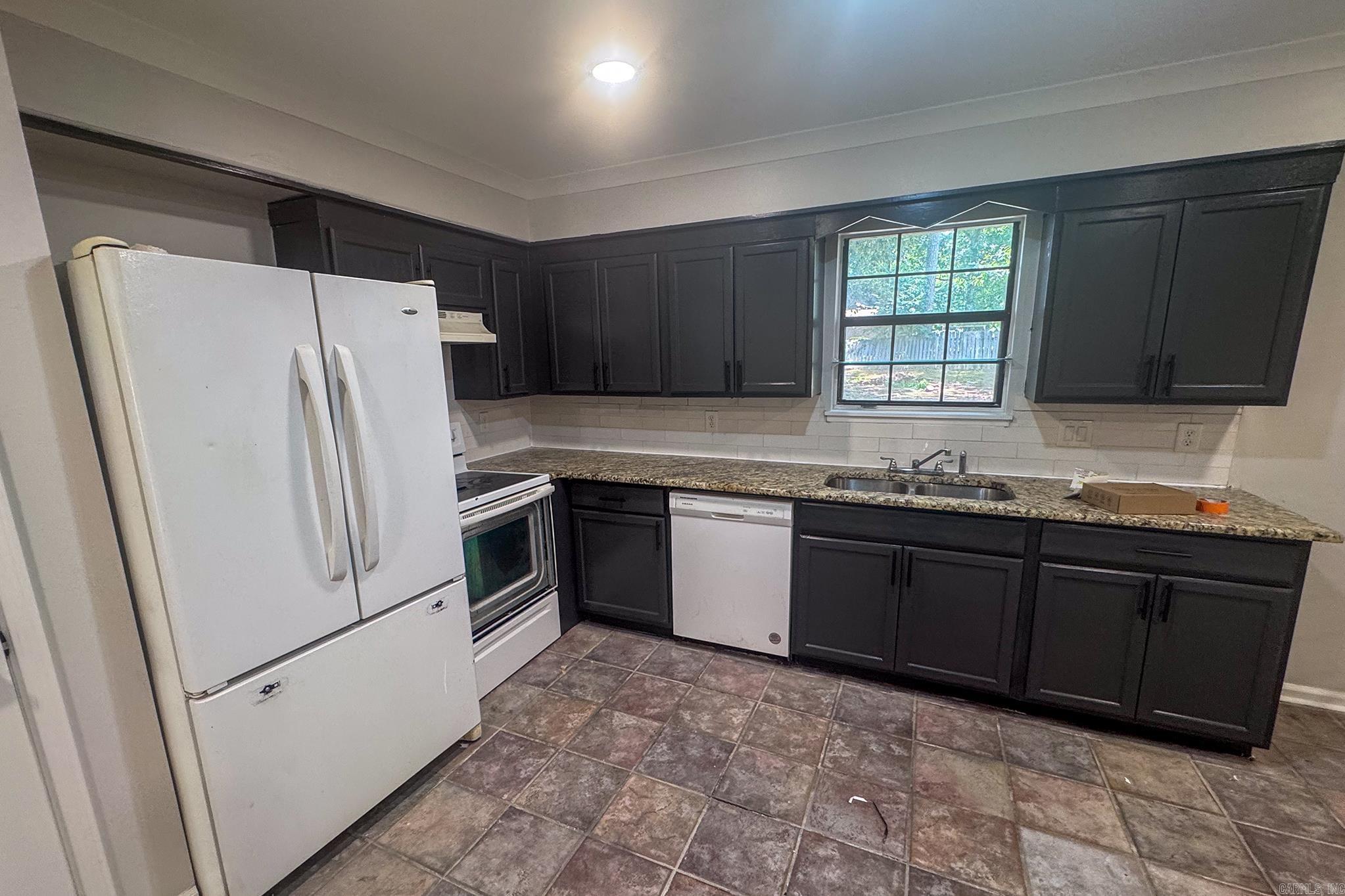 2407 Brookwood Street Property Photo 6