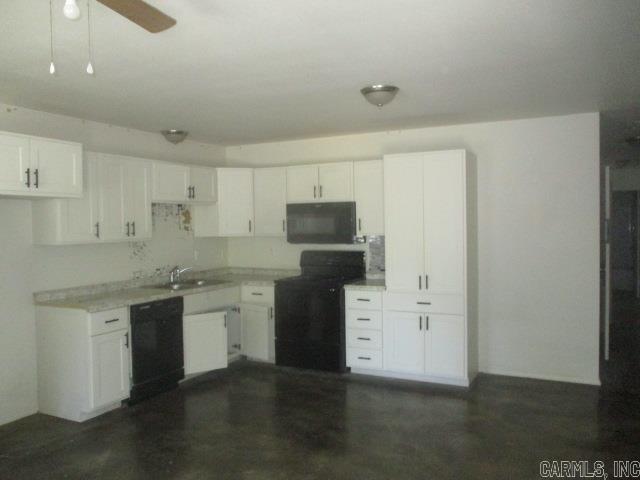 20 A/b Santiago Dr Property Photo 7