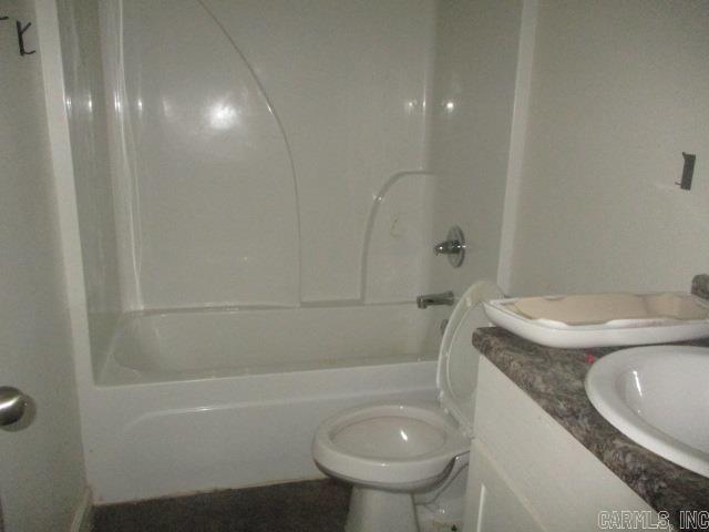 20 A/b Santiago Dr Property Photo 8