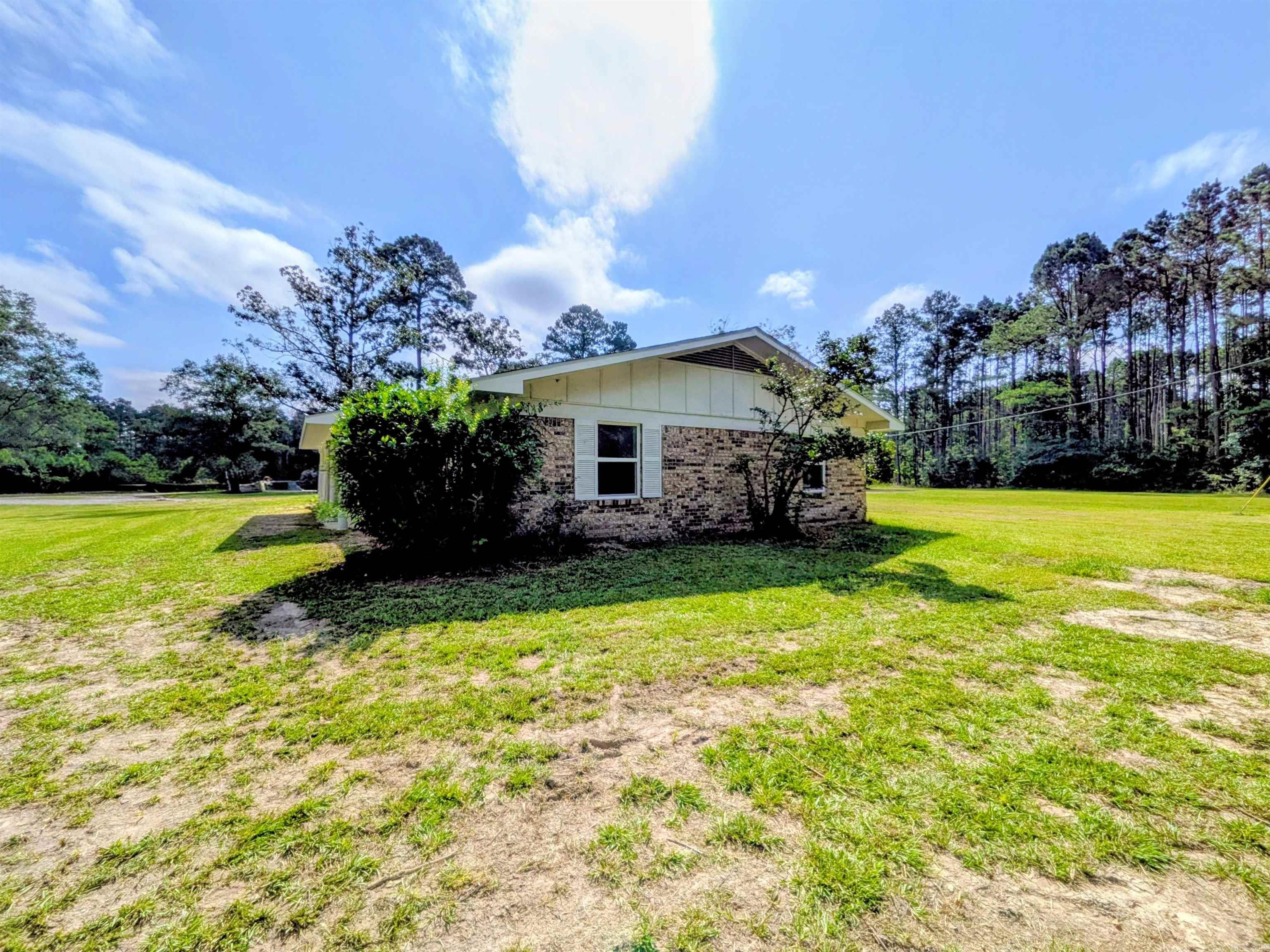 3825 Highway 79 N Property Photo 5