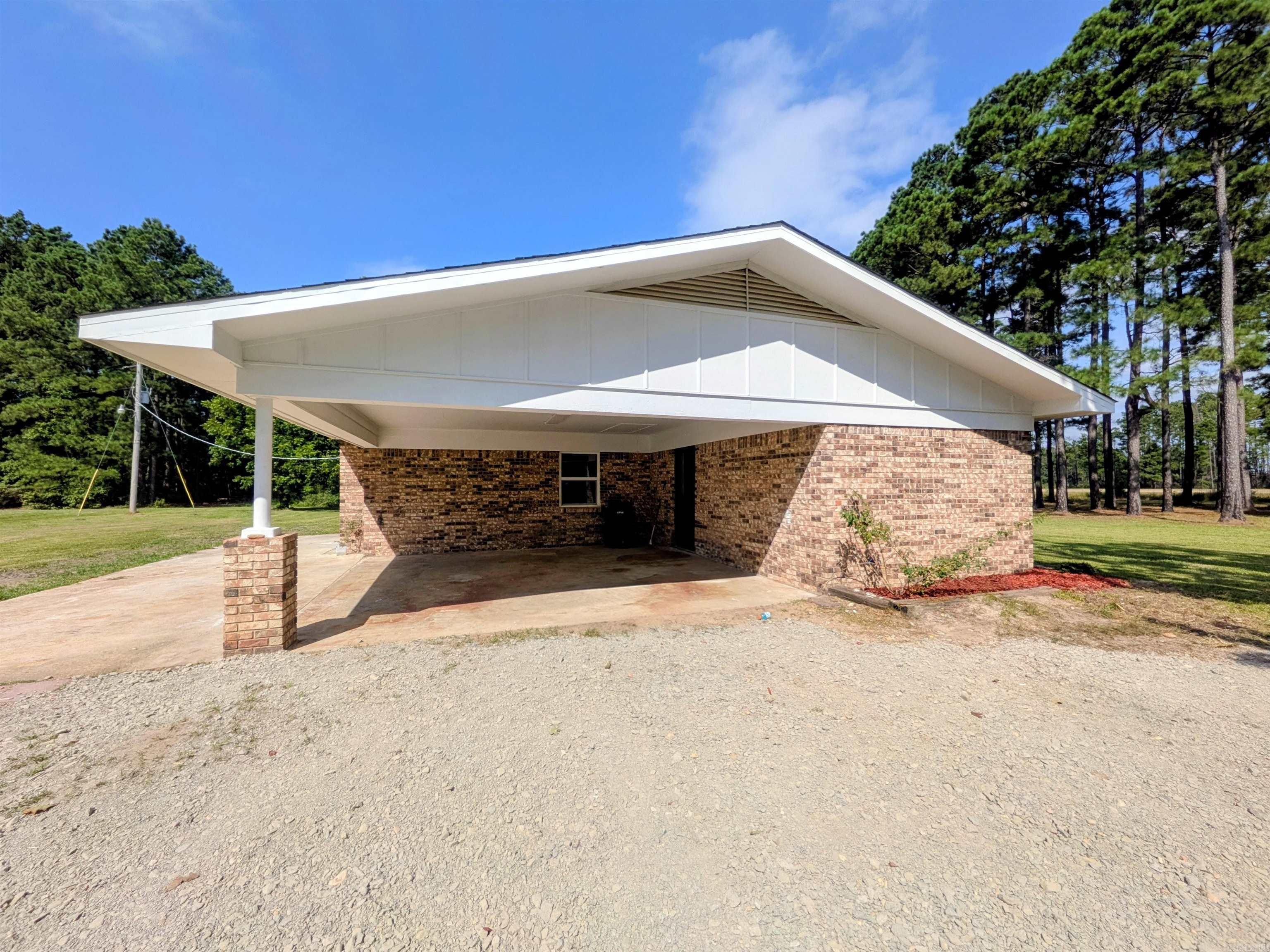 3825 Highway 79 N Property Photo 6