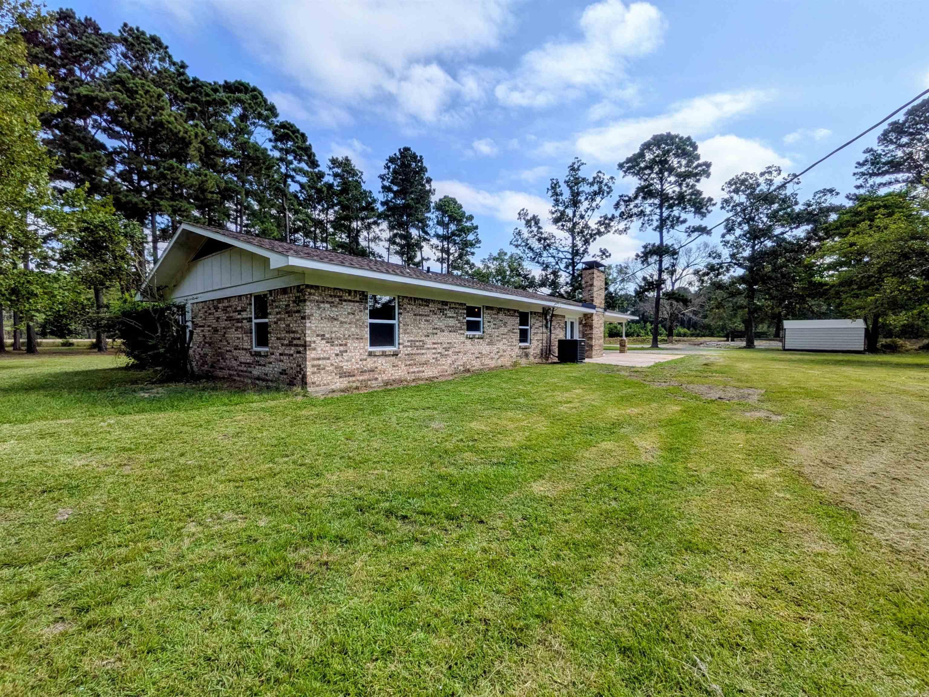 3825 Highway 79 N Property Photo 7
