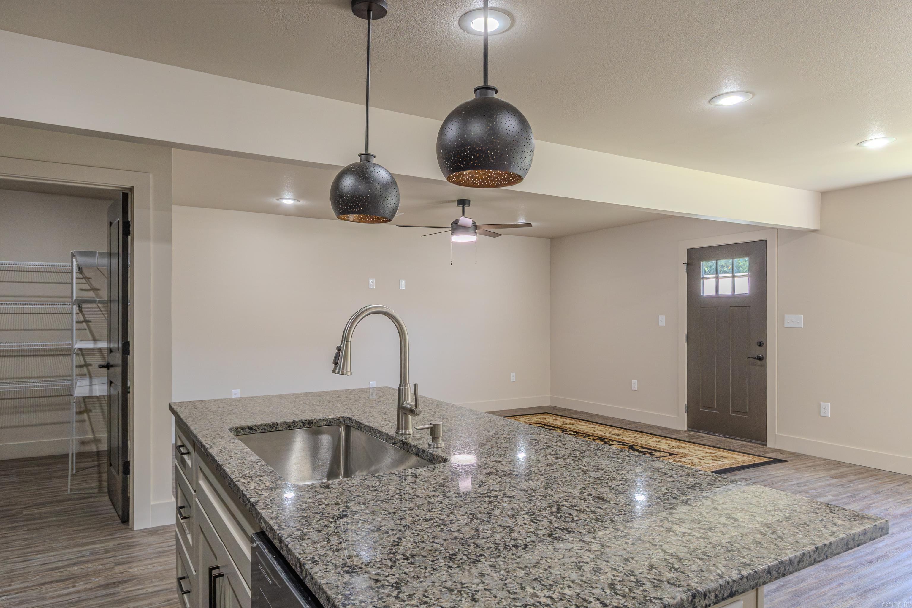 1811 Magnolia Lane Property Photo 9