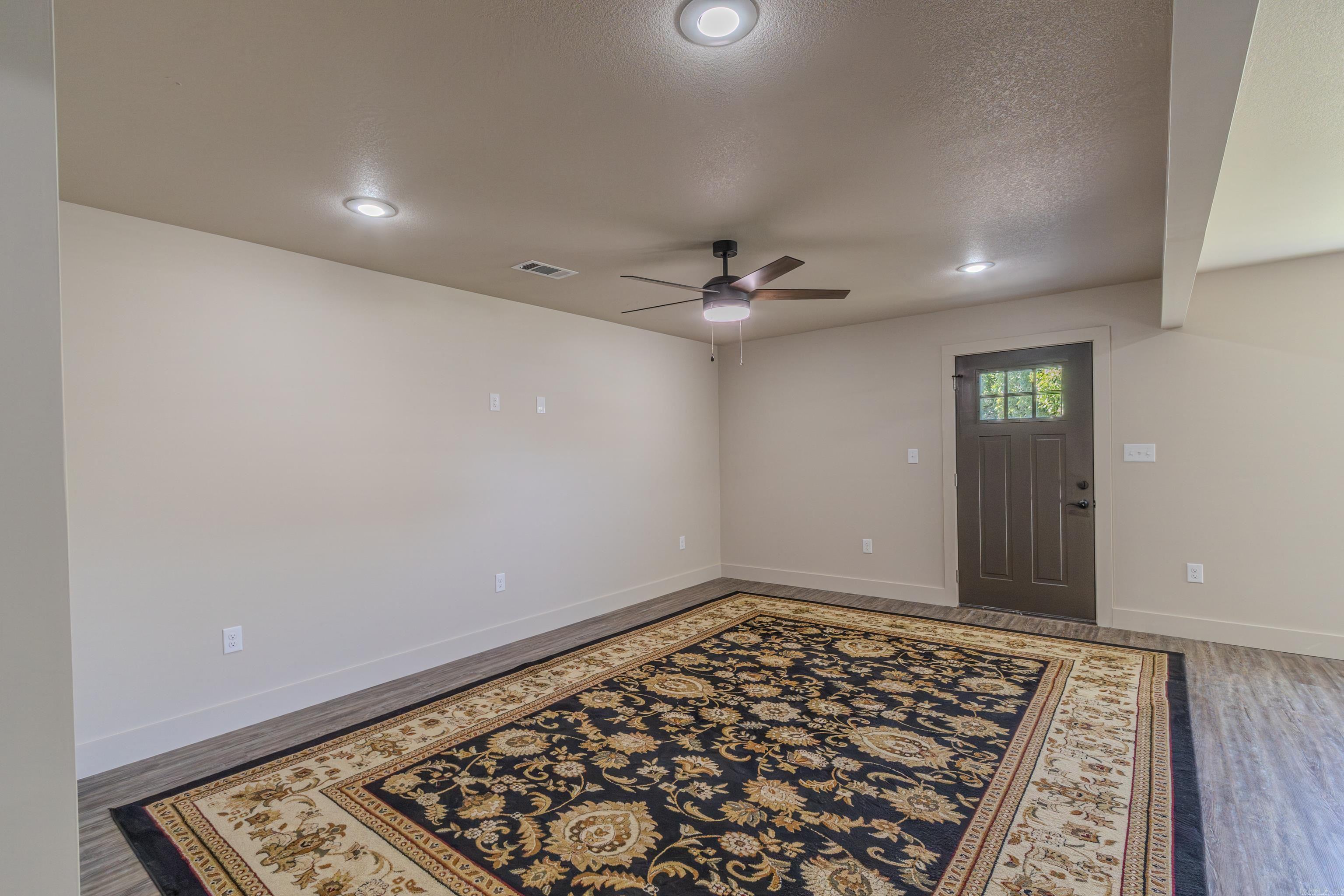 1811 Magnolia Lane Property Photo 13