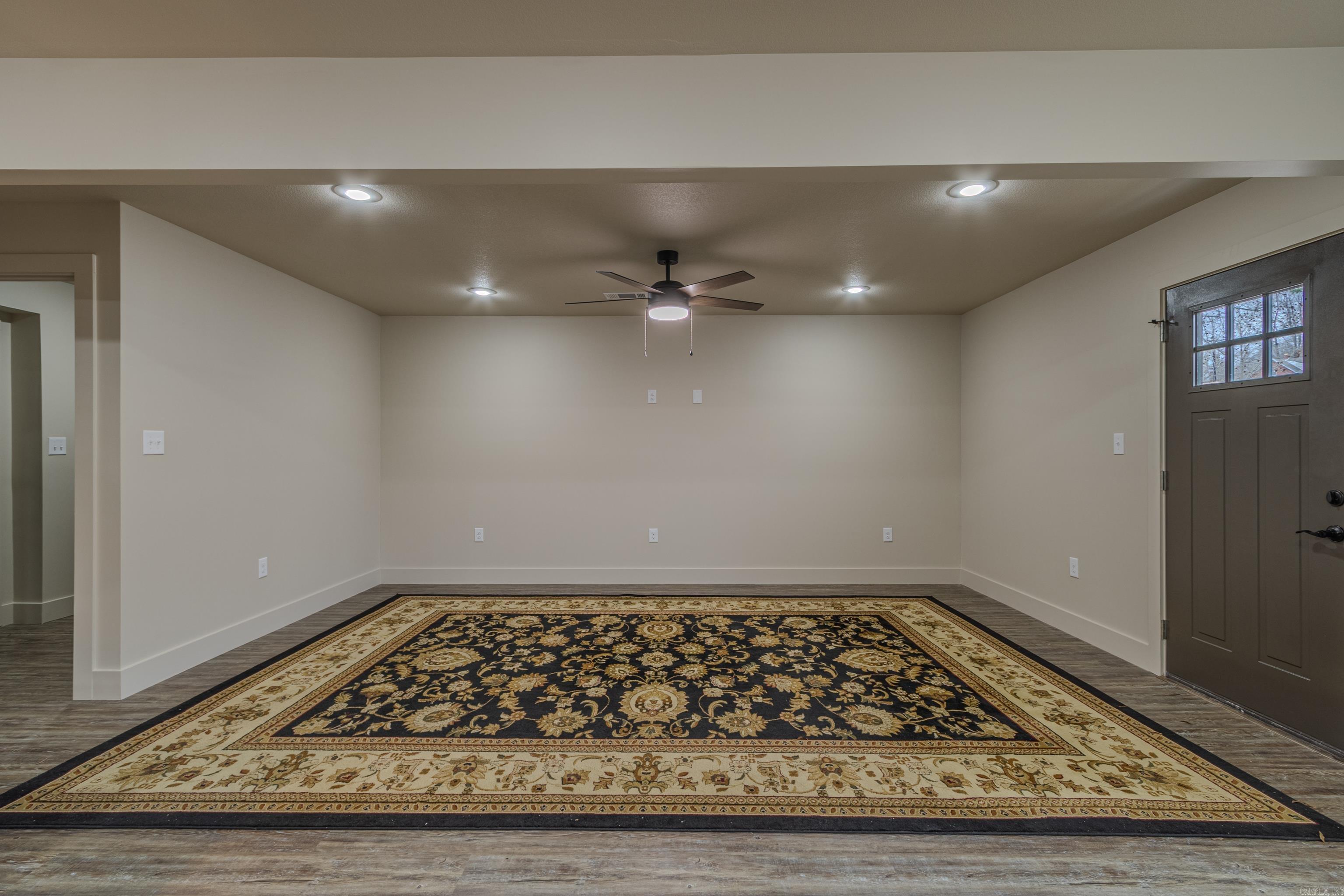 1811 Magnolia Lane Property Photo 14