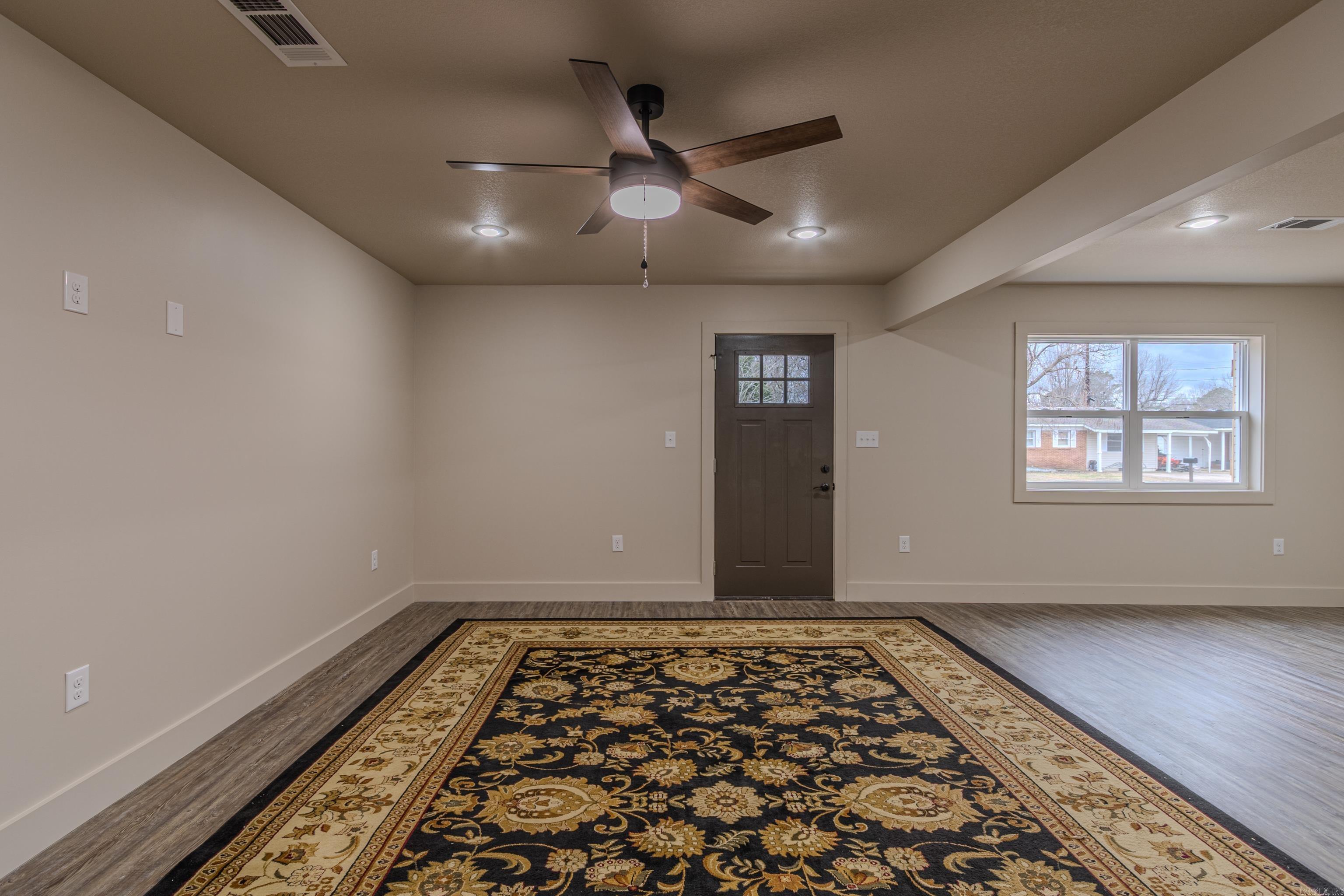 1811 Magnolia Lane Property Photo 16