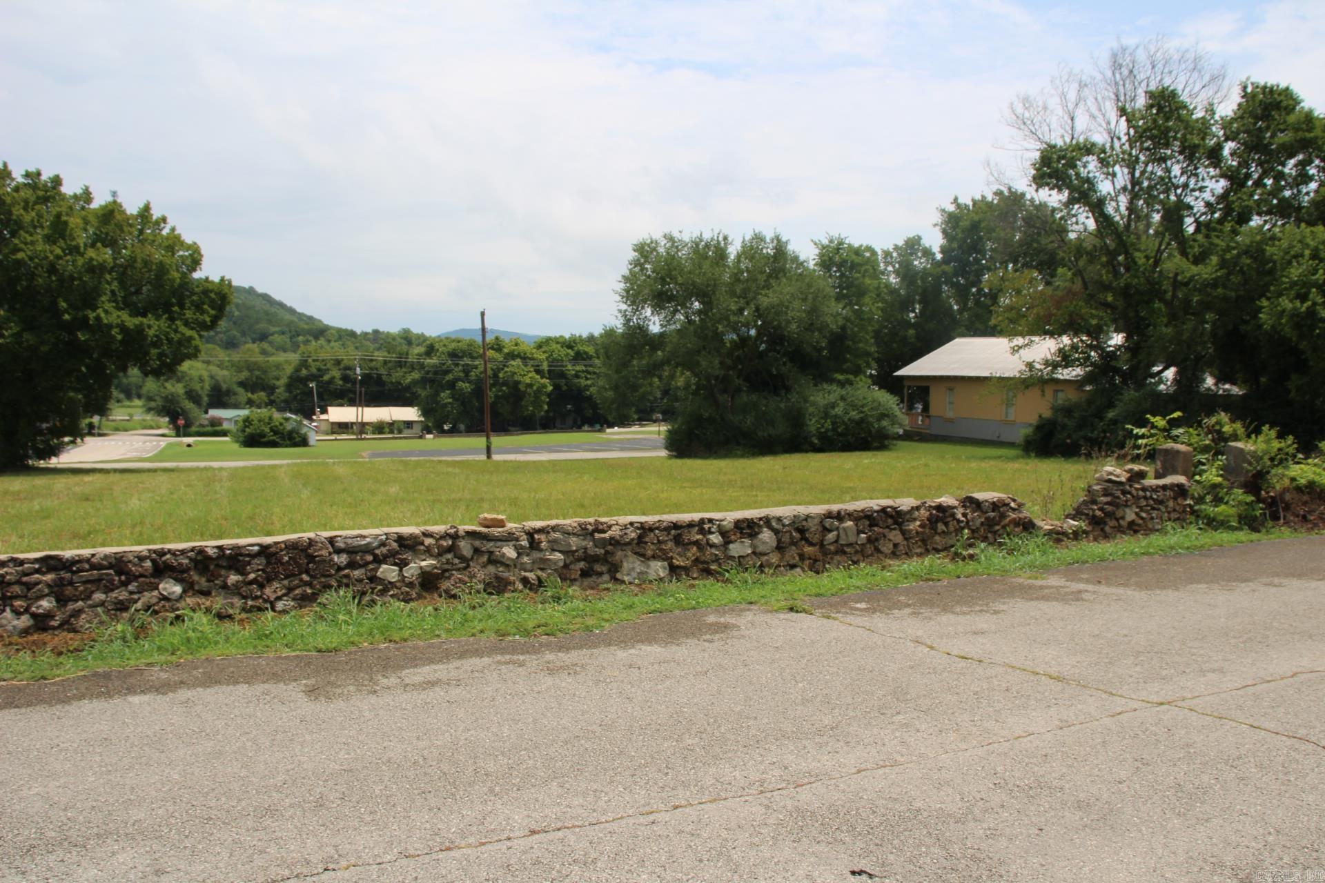 Lots 1-8 4th Street Property Photo 4